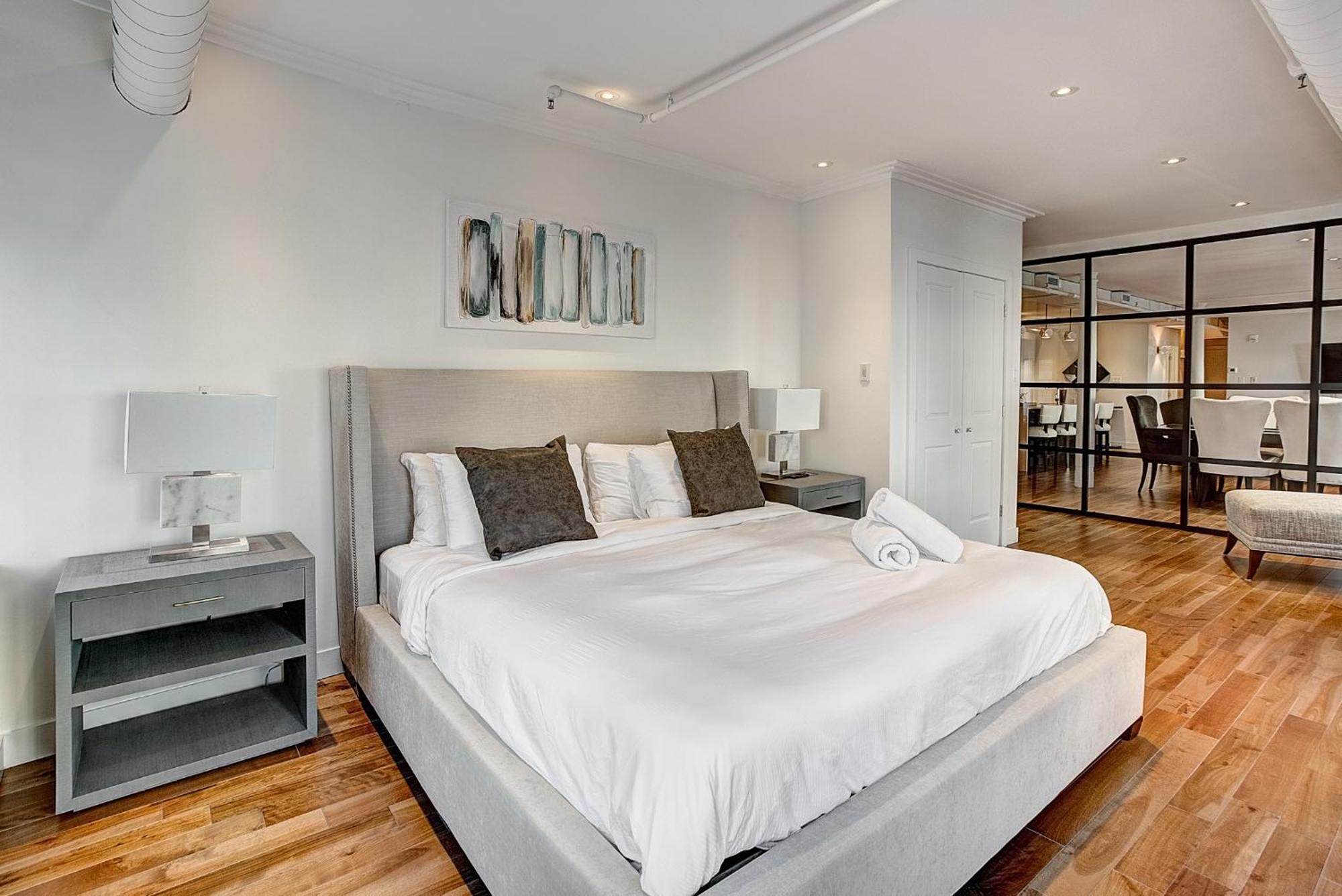 Apartment Saint Sulpice Lofts By Bakan - Old Montreal