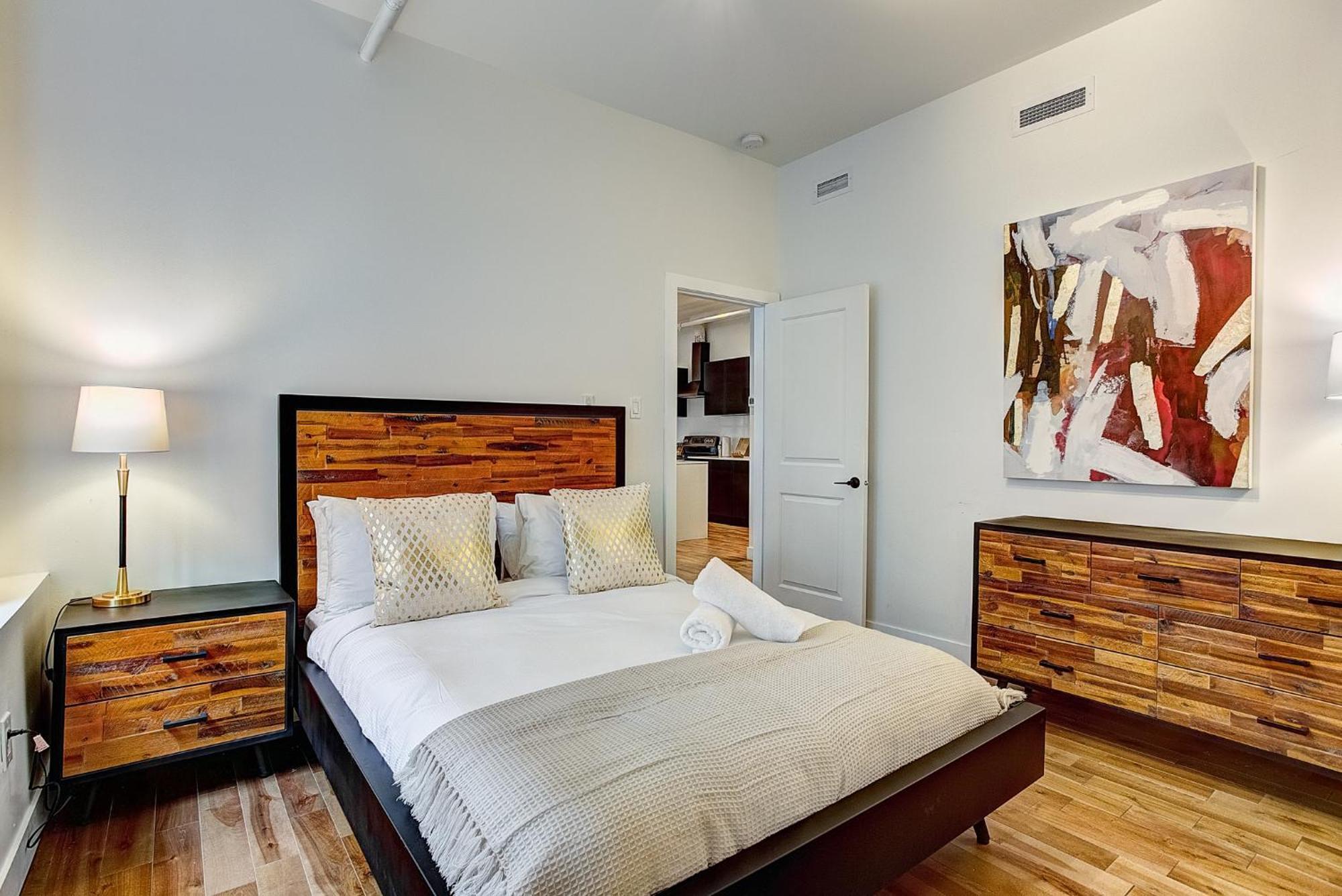 Apartment Saint Sulpice Lofts By Bakan - Old Montreal