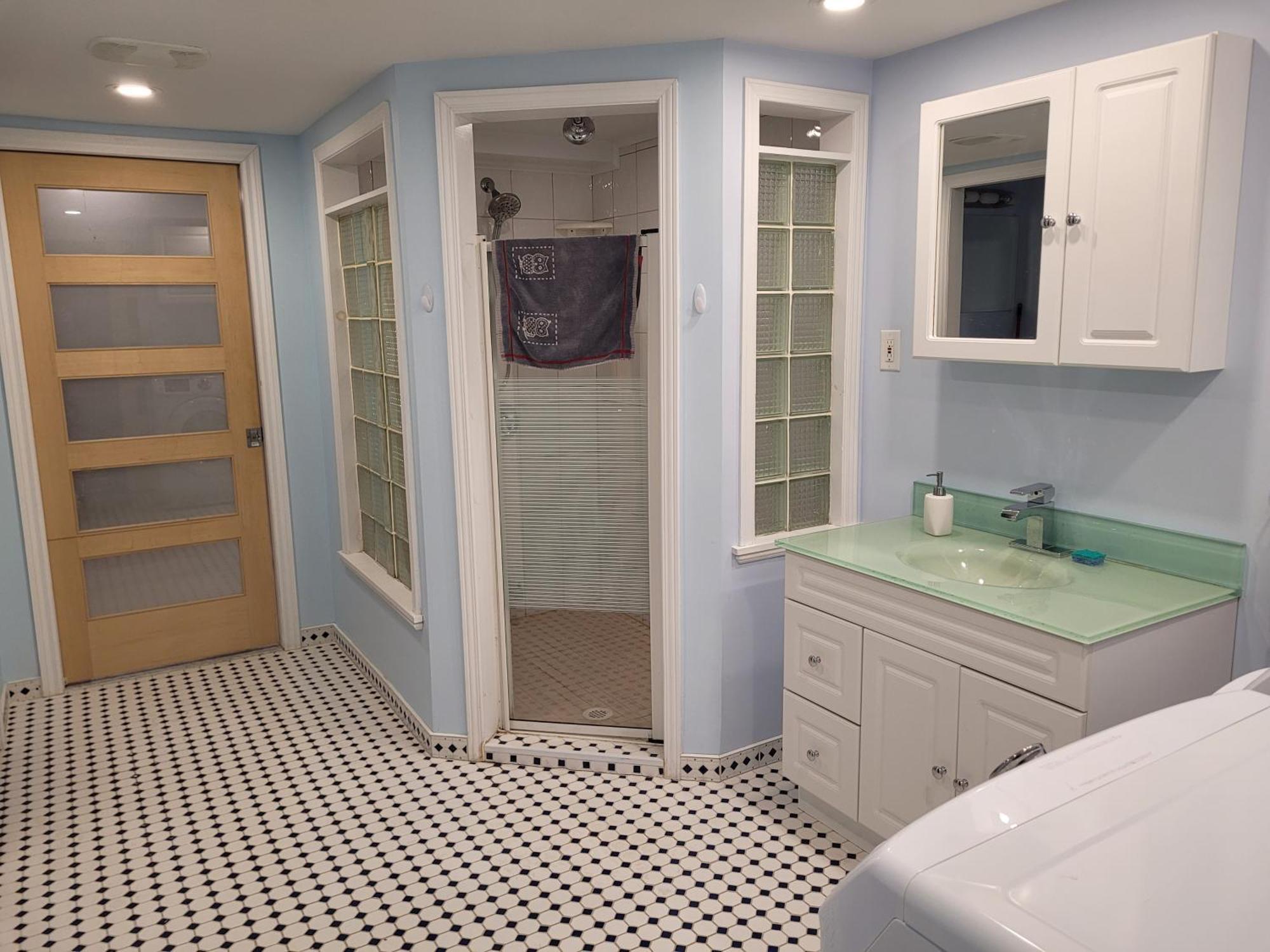 Apartment Sud-ouest Proche Metro Montreal