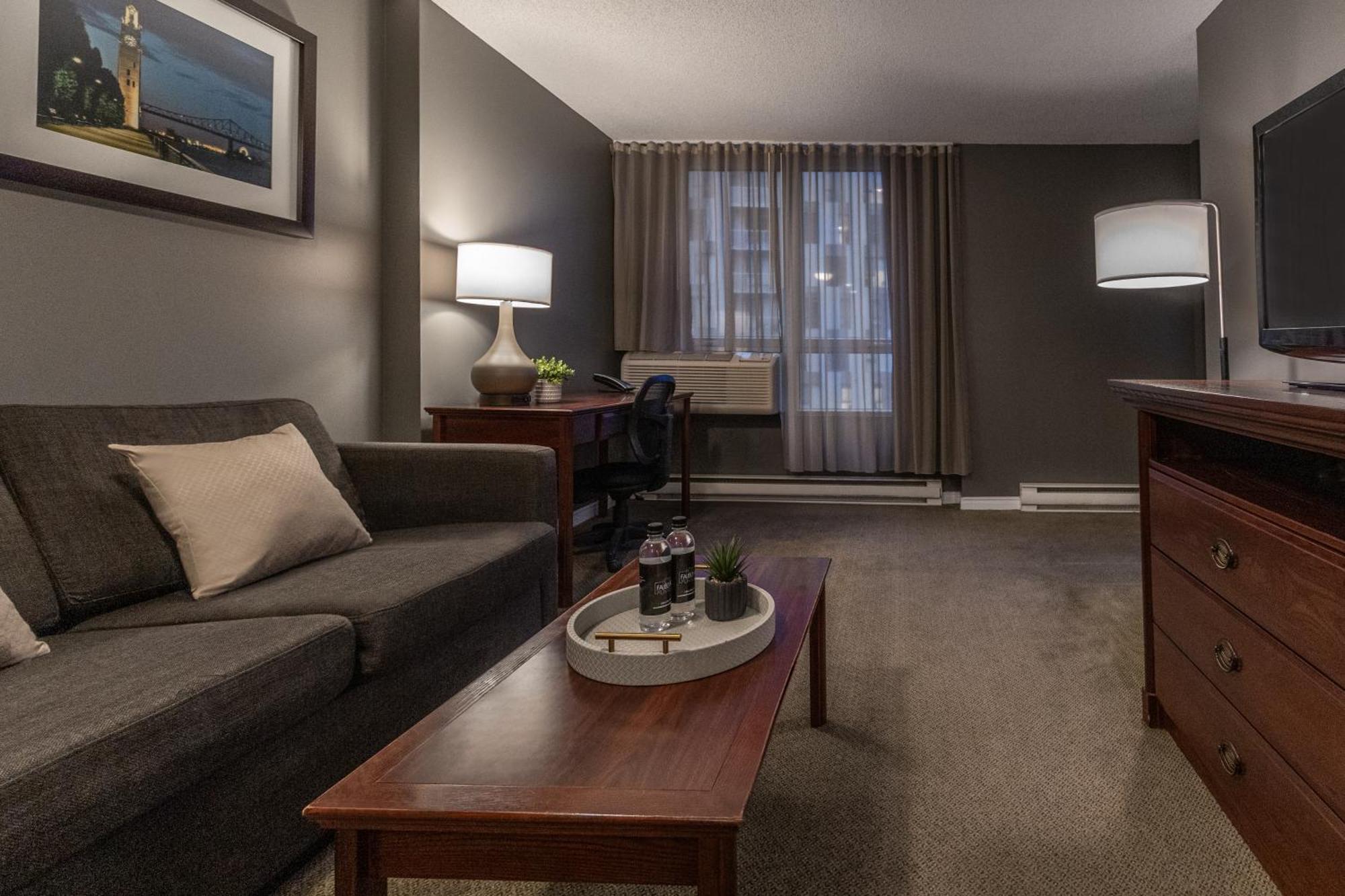 Hotel Faubourg Centre-ville Downtown 3*