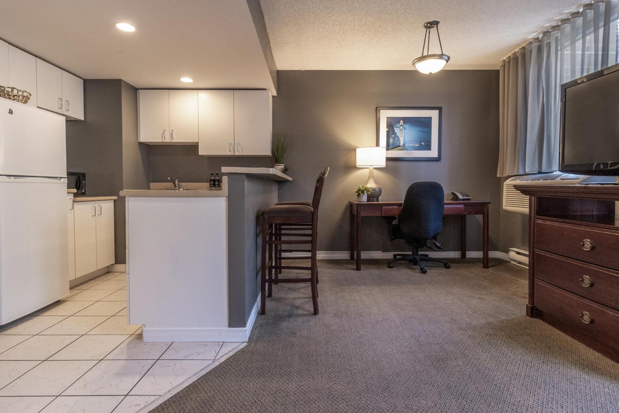 Faubourg Centre-ville Downtown 3* Montreal