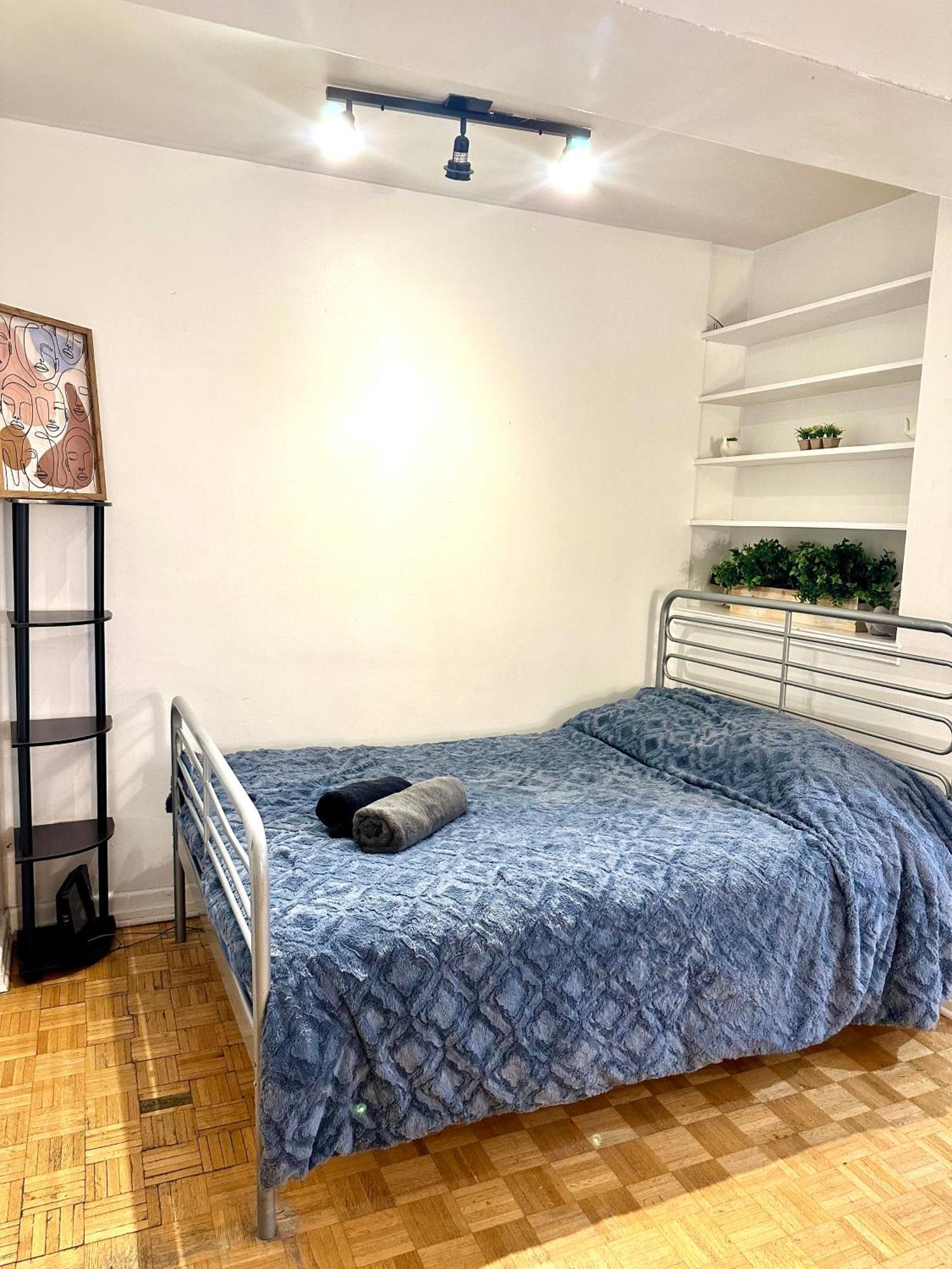 Apartment Affordable Cuttie 4 Persons 2 Beds In Downtown Montreal