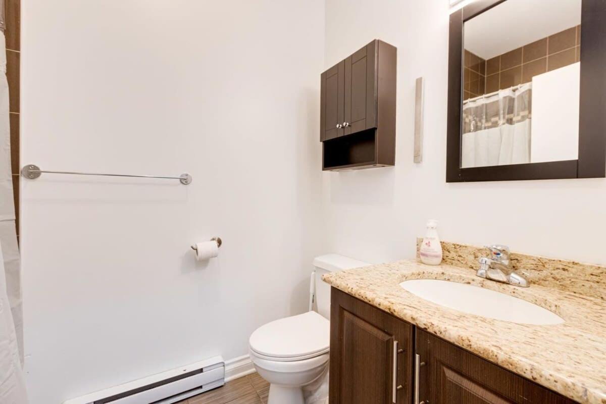 Apartment M11 Beautiful Cozy 2br Wac Perfect Location *