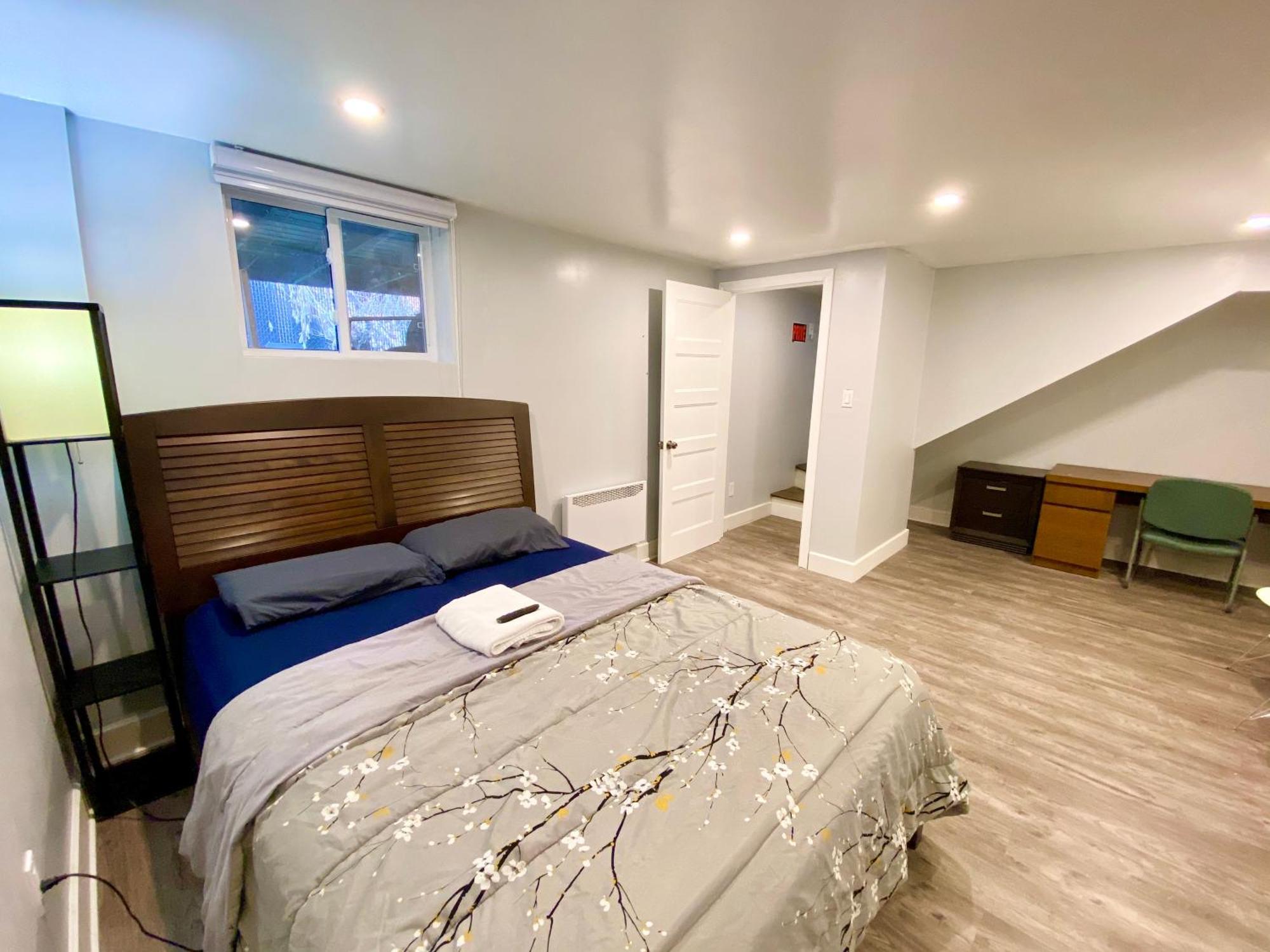 Homes - Affordable Rooms, Smart Tv, Shared Kitchen Guest house
