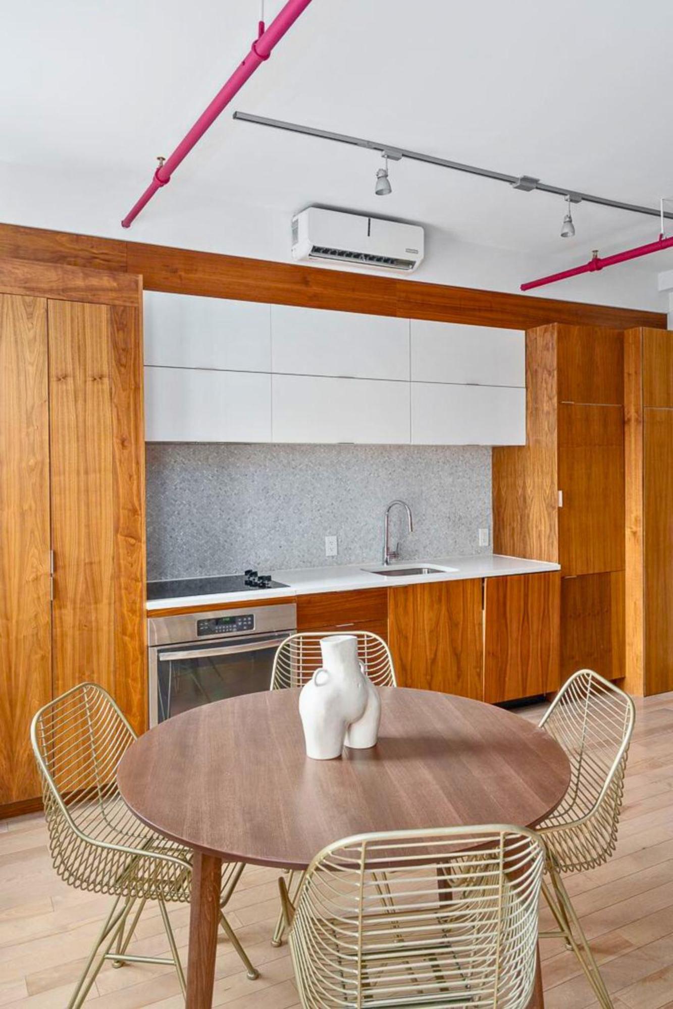 Le Merrill Boutique Aparthotel Montreal
