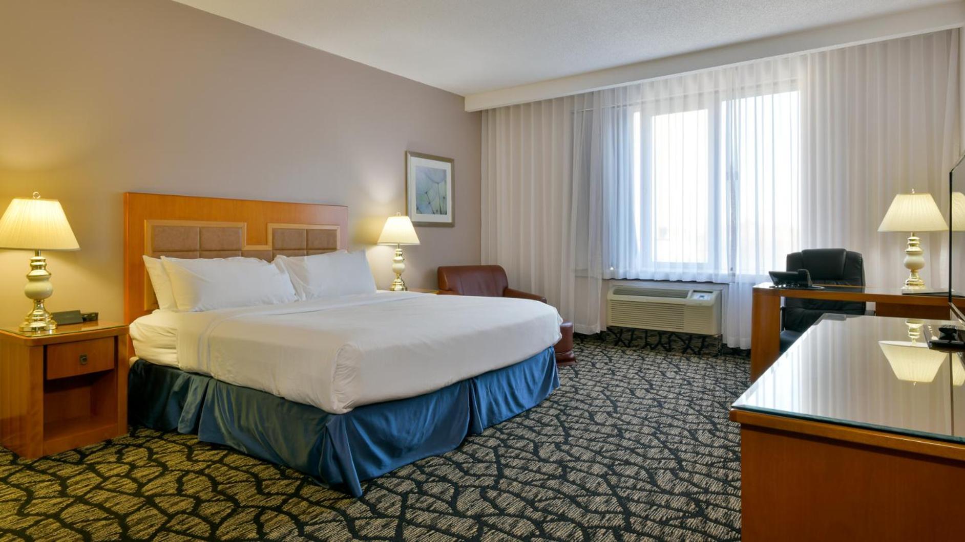 Empire 4* Montreal