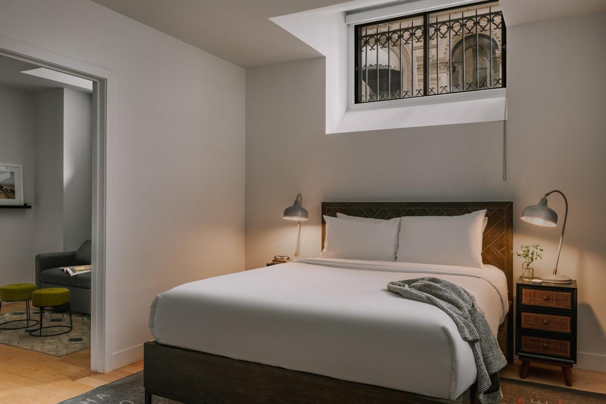 Sonder Le Victoria Aparthotel