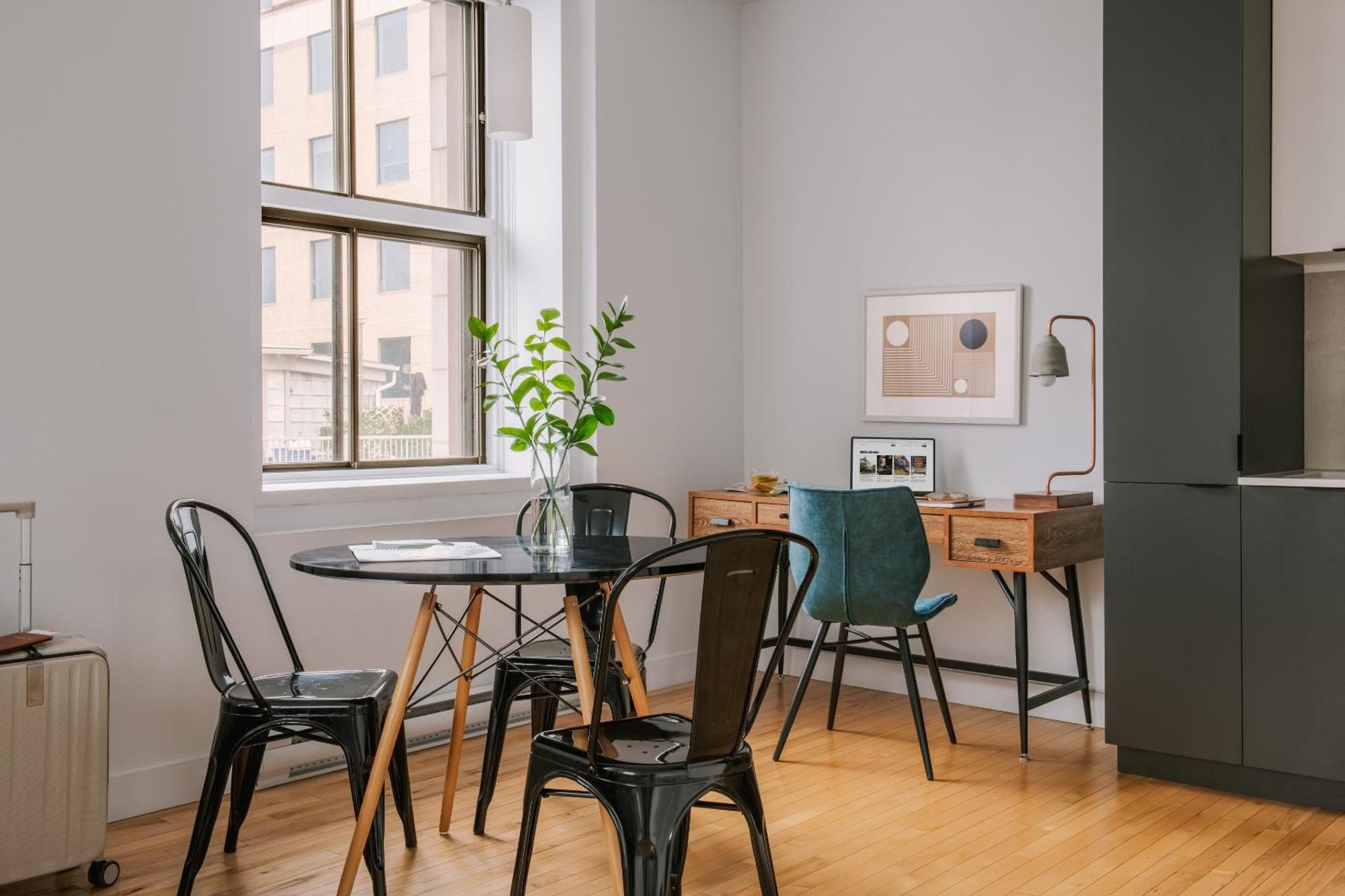 Sonder Le Victoria Aparthotel Montreal