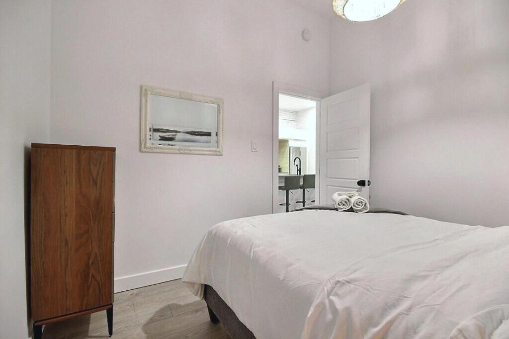 L'exclusif Du Plateau Apartment Montreal