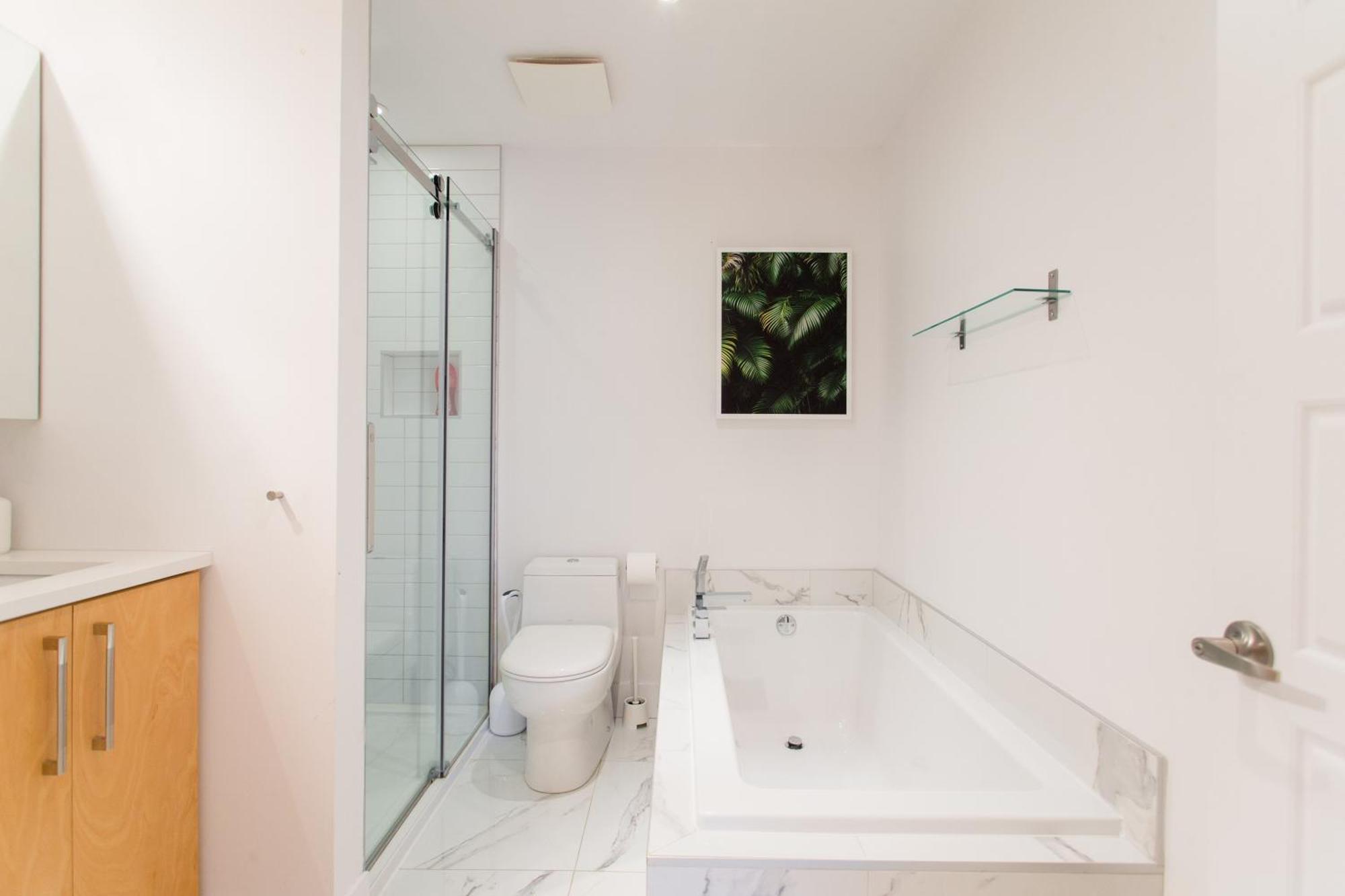 Hip, Stylish In Little Italy By Den A Apartment
