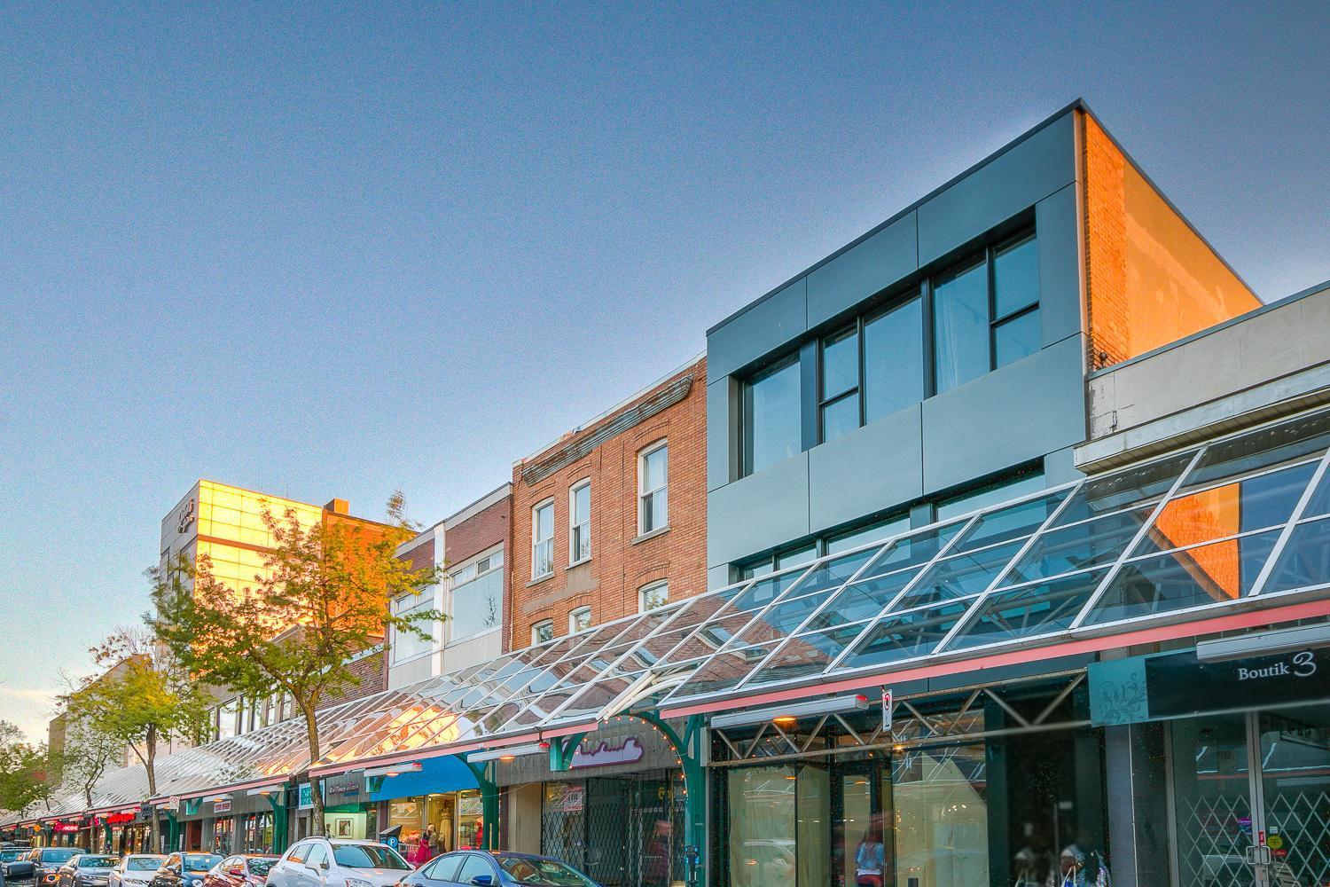 Liv Mtl Plaza 3* Montreal