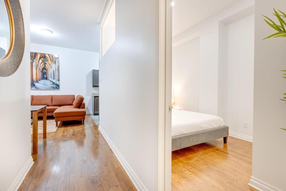 Apartment M11 Stylish Modern 3br In Prime Location Montreal