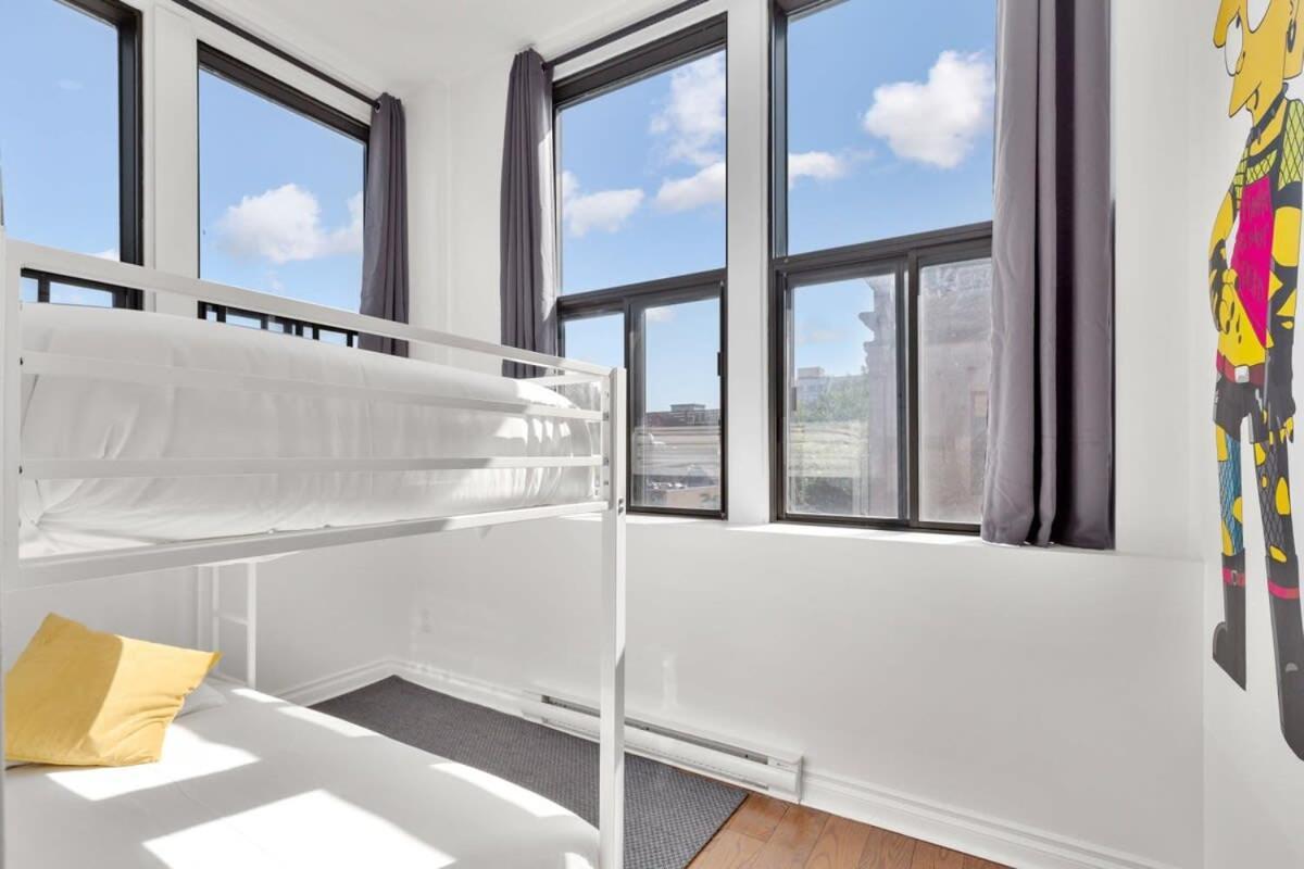 Apartment M11 The Simpsons 3br In The Heart Of Mtl