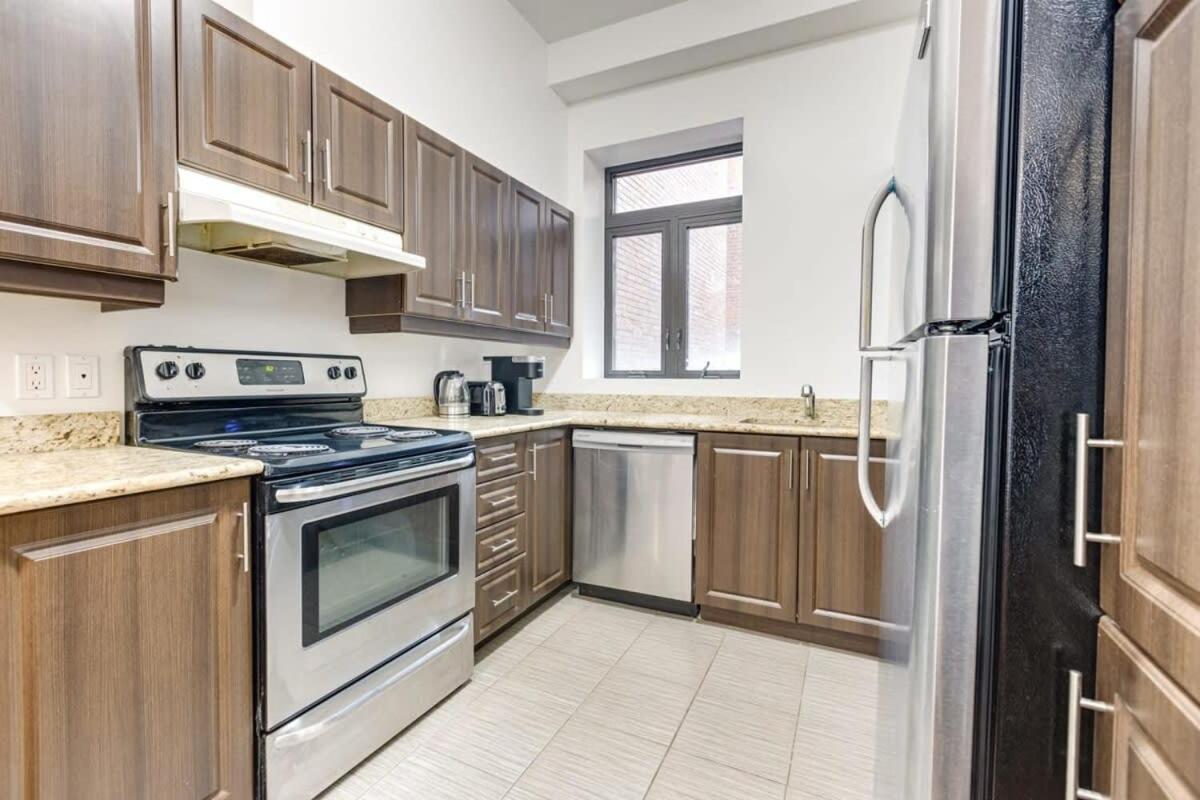 Apartment M11 Stylish Modern 3br In Prime Location *