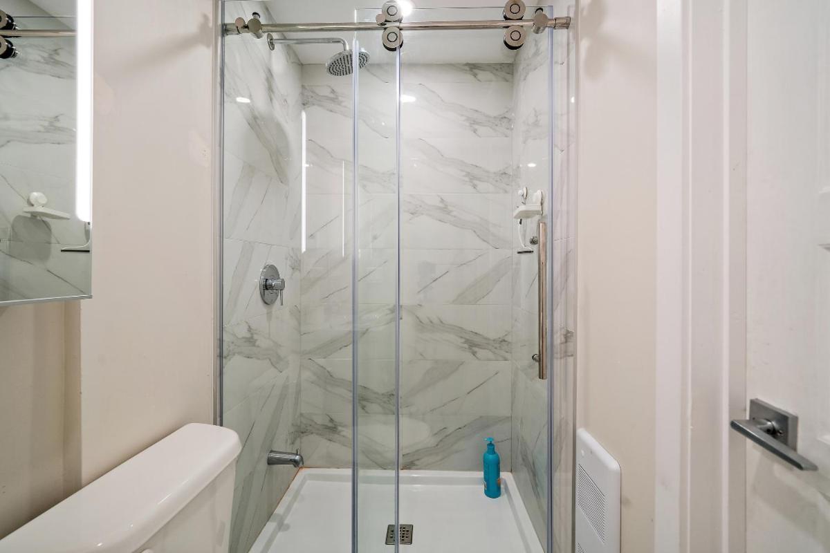 Apartment Lovely 2bdr In Heart Of Plateau Mont-royal C *