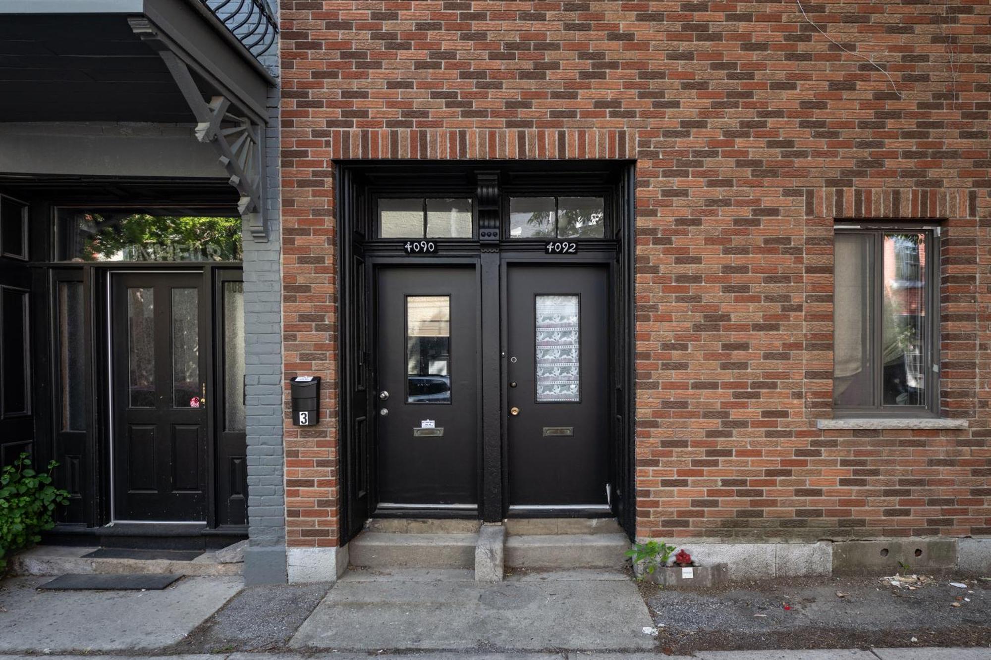 North House - Rue Drolet 2-bedroom Montreal