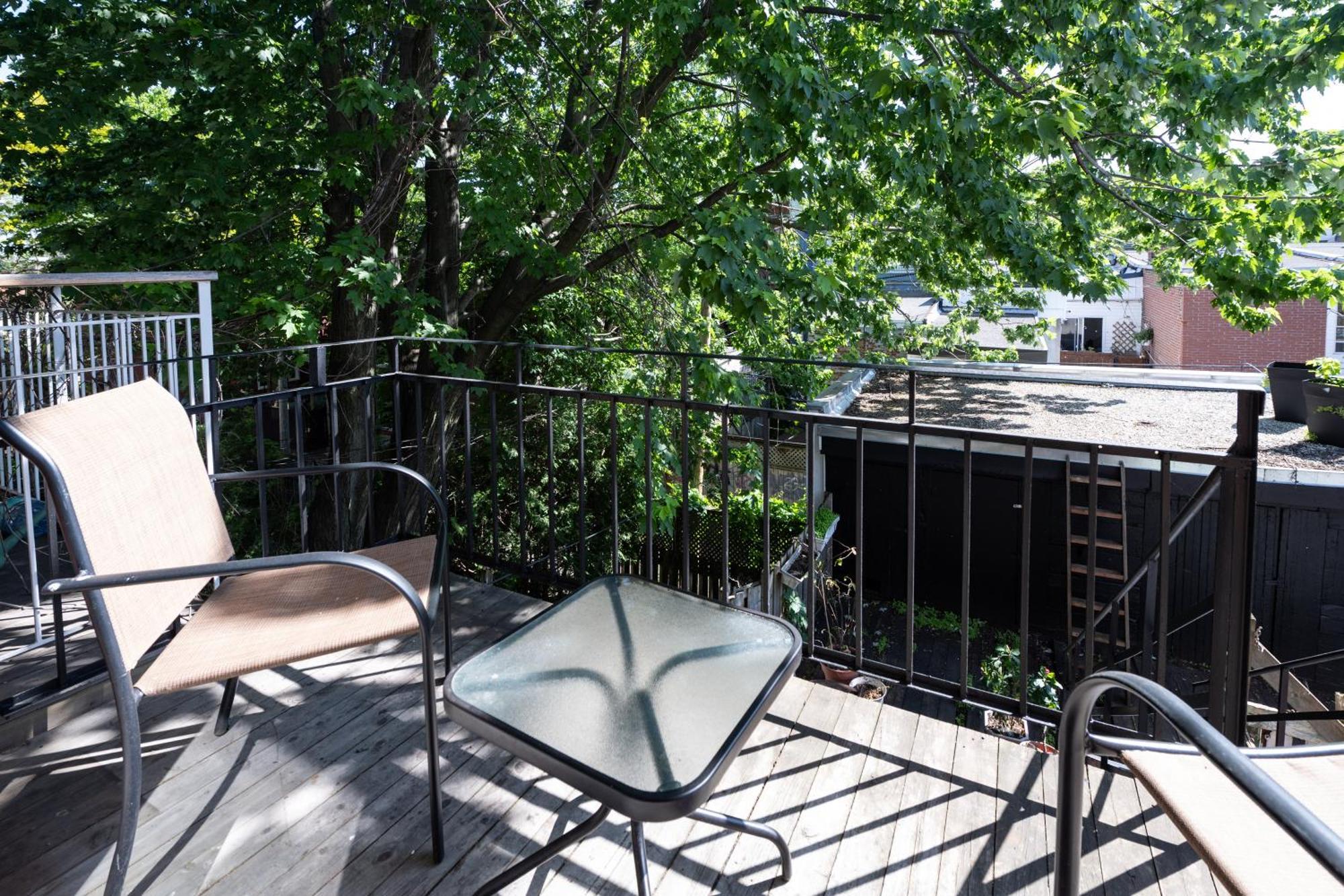 Apartment North House - Rue Drolet 2-bedroom Montreal