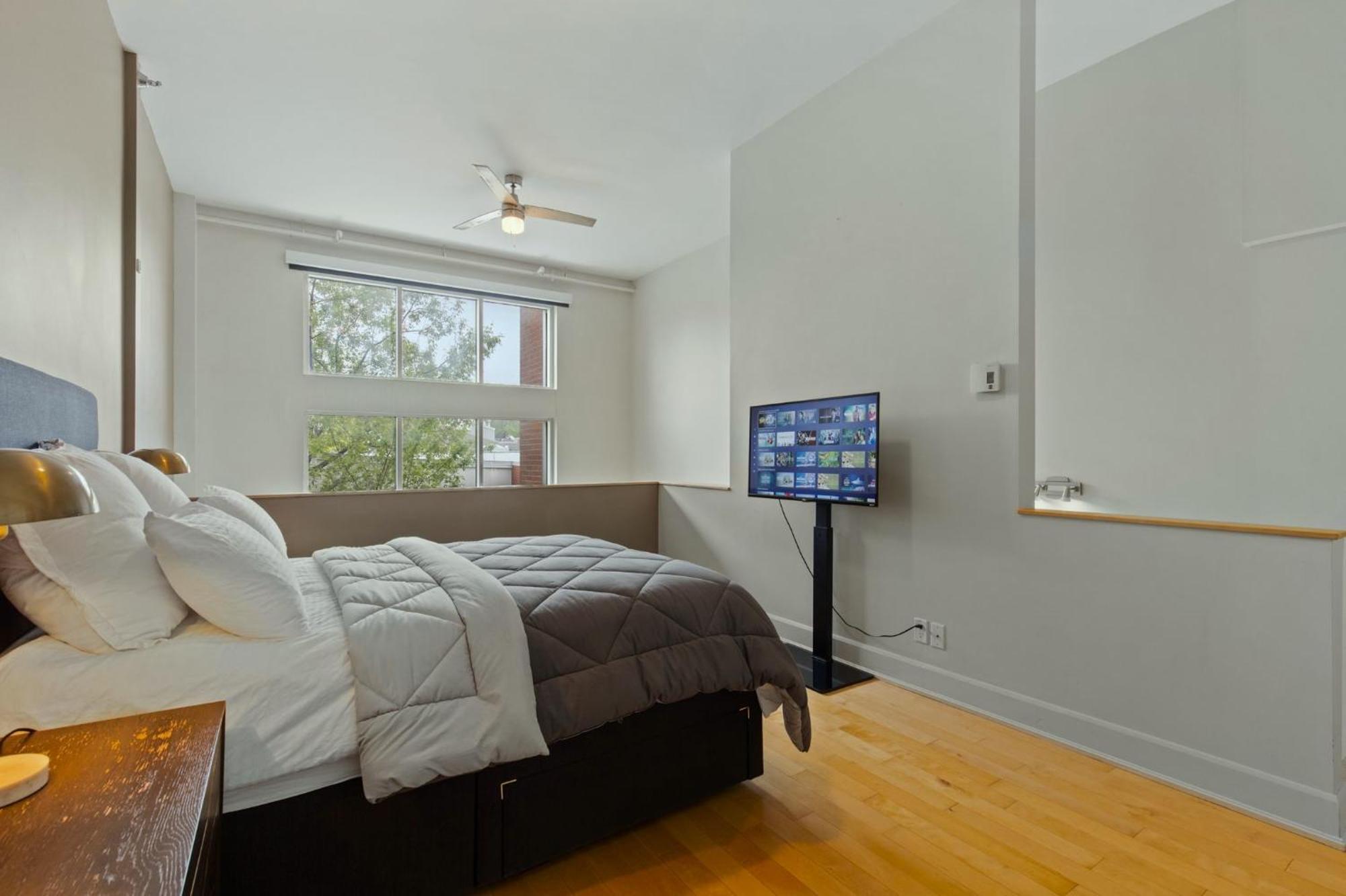Luxieux Loft Au Coeur Du Plateau Mont-royal * Montreal