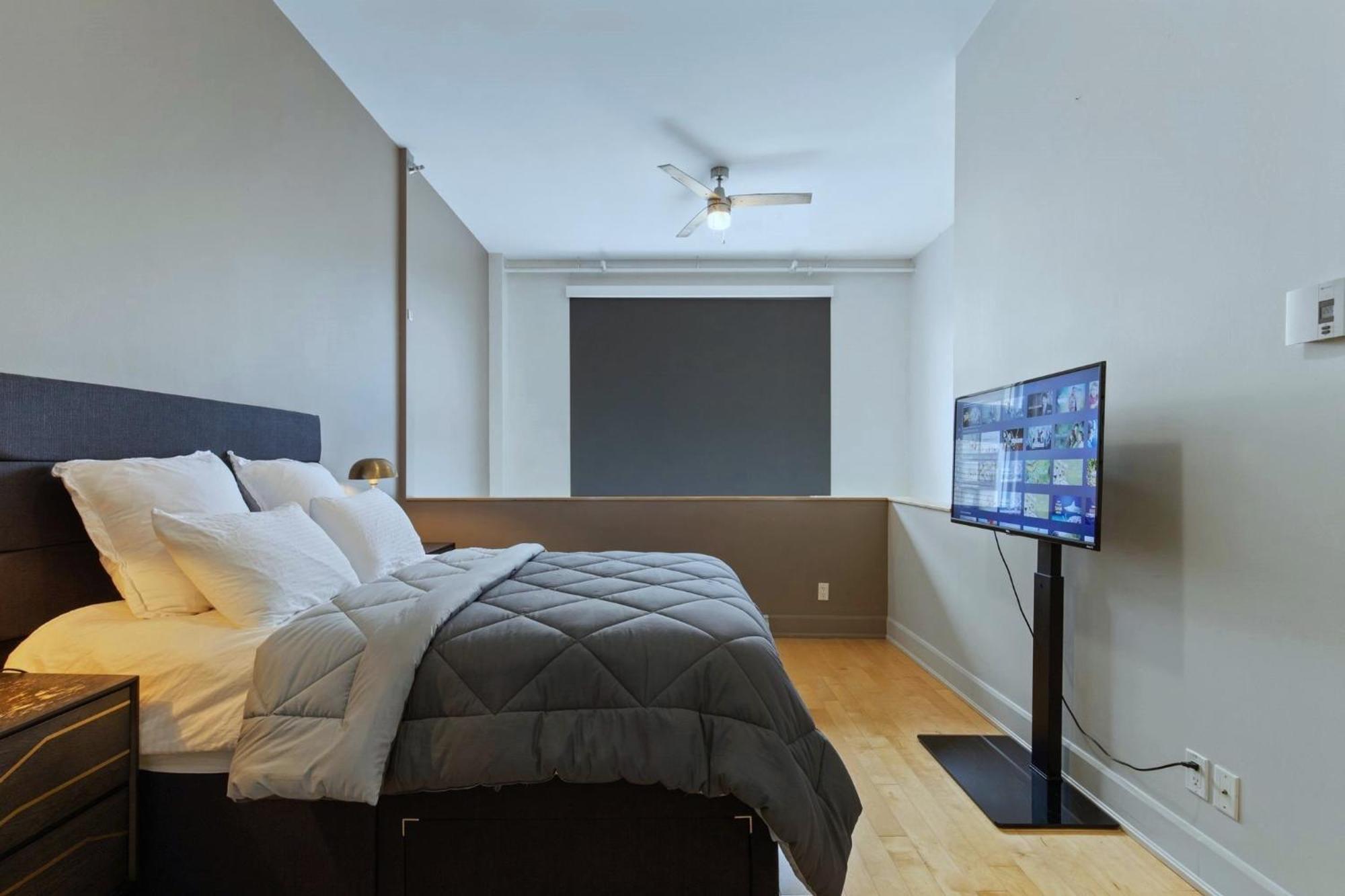 Luxieux Loft Au Coeur Du Plateau Mont-royal Apartment *