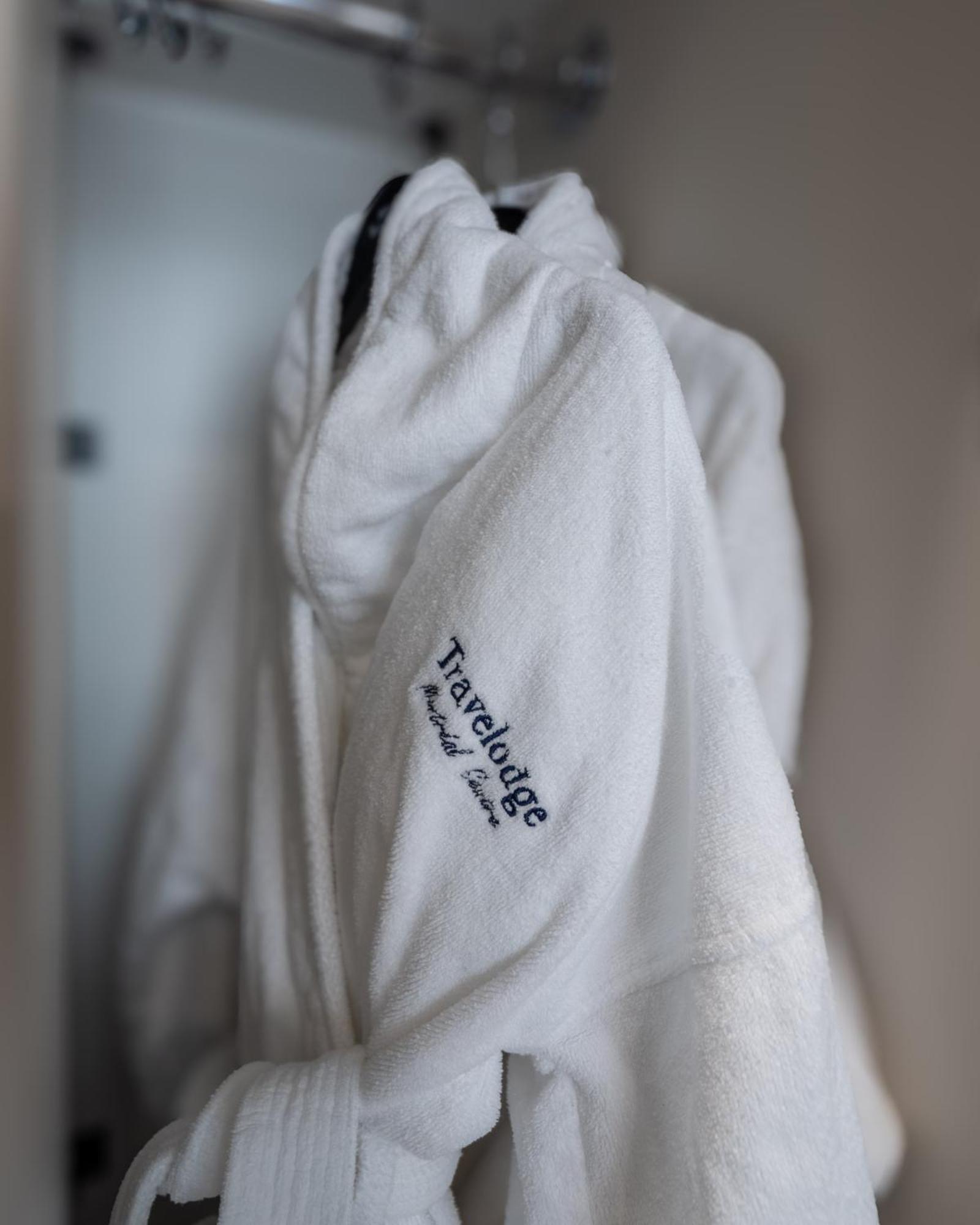 Travelodge By Wyndham Centre Hotel Montreal