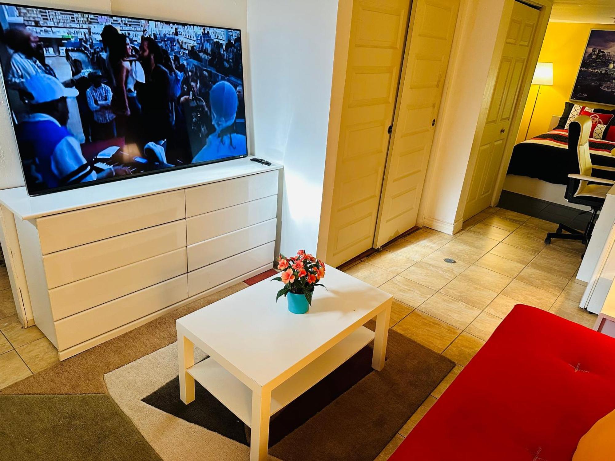 Guest house Roi Des Montreal