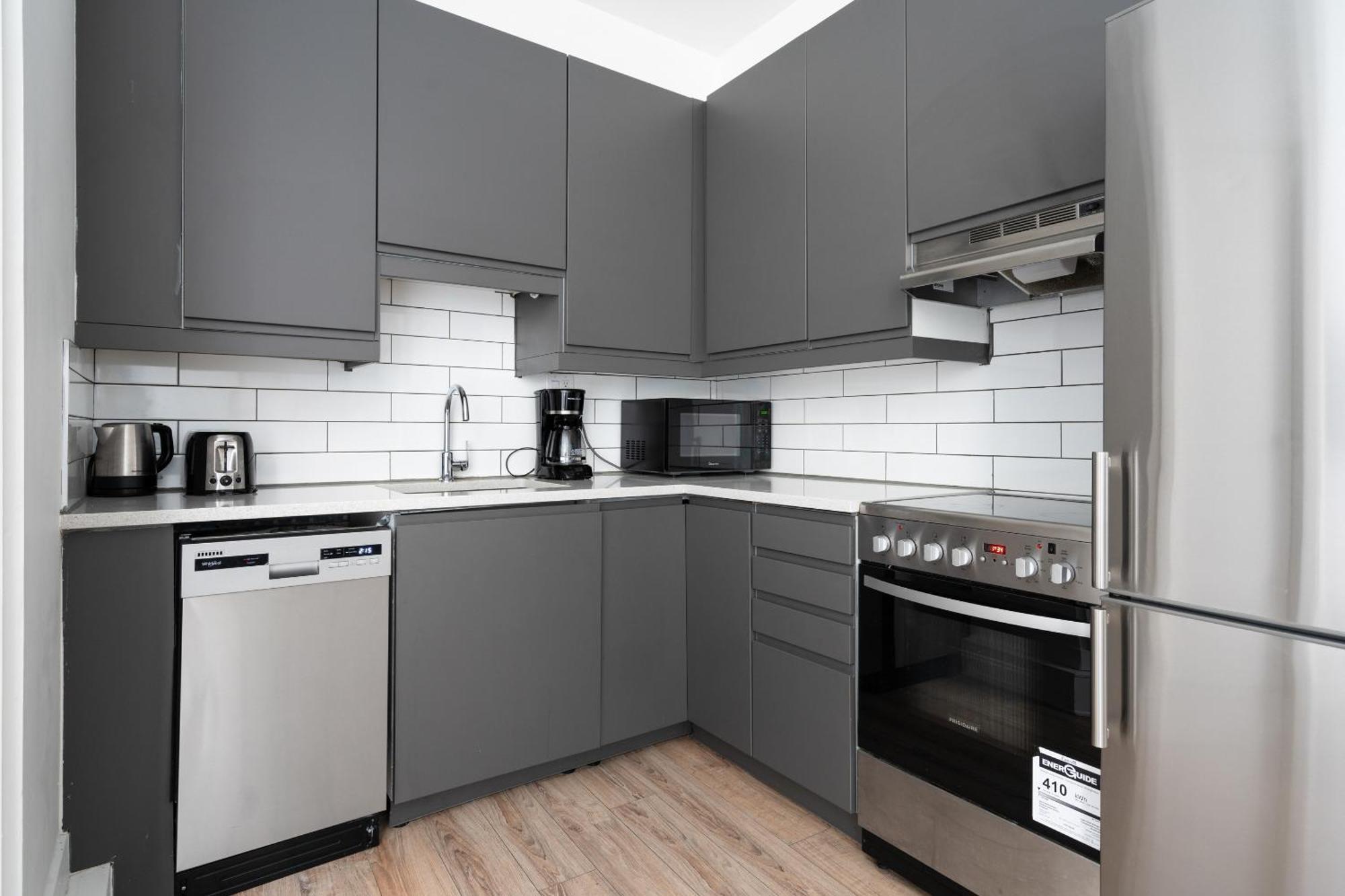 Boutique Lofts Notre Dame - Vieux Apartment Montreal