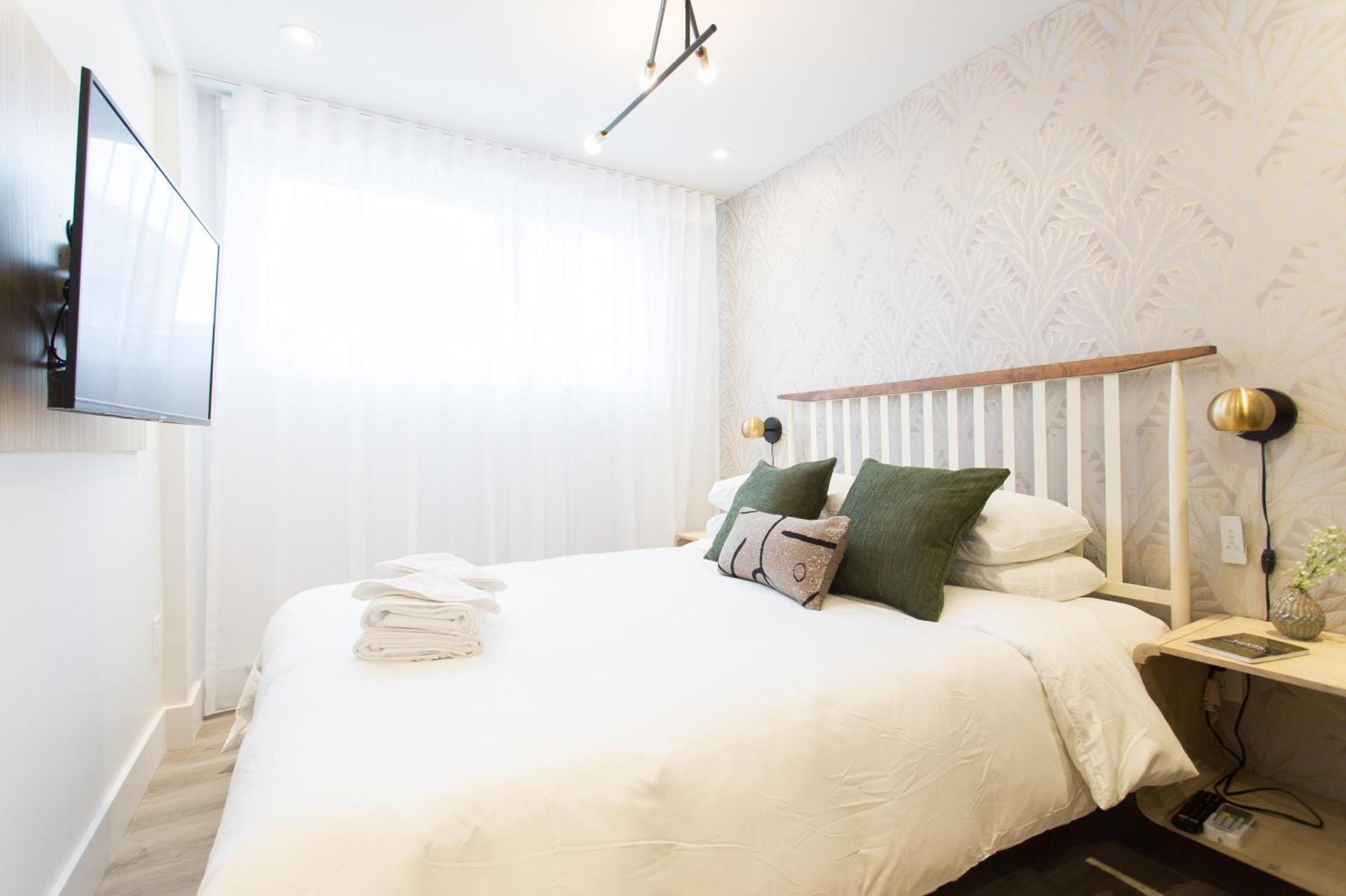 Serene And Styled Little Italy Full Bath By Den Apartment *