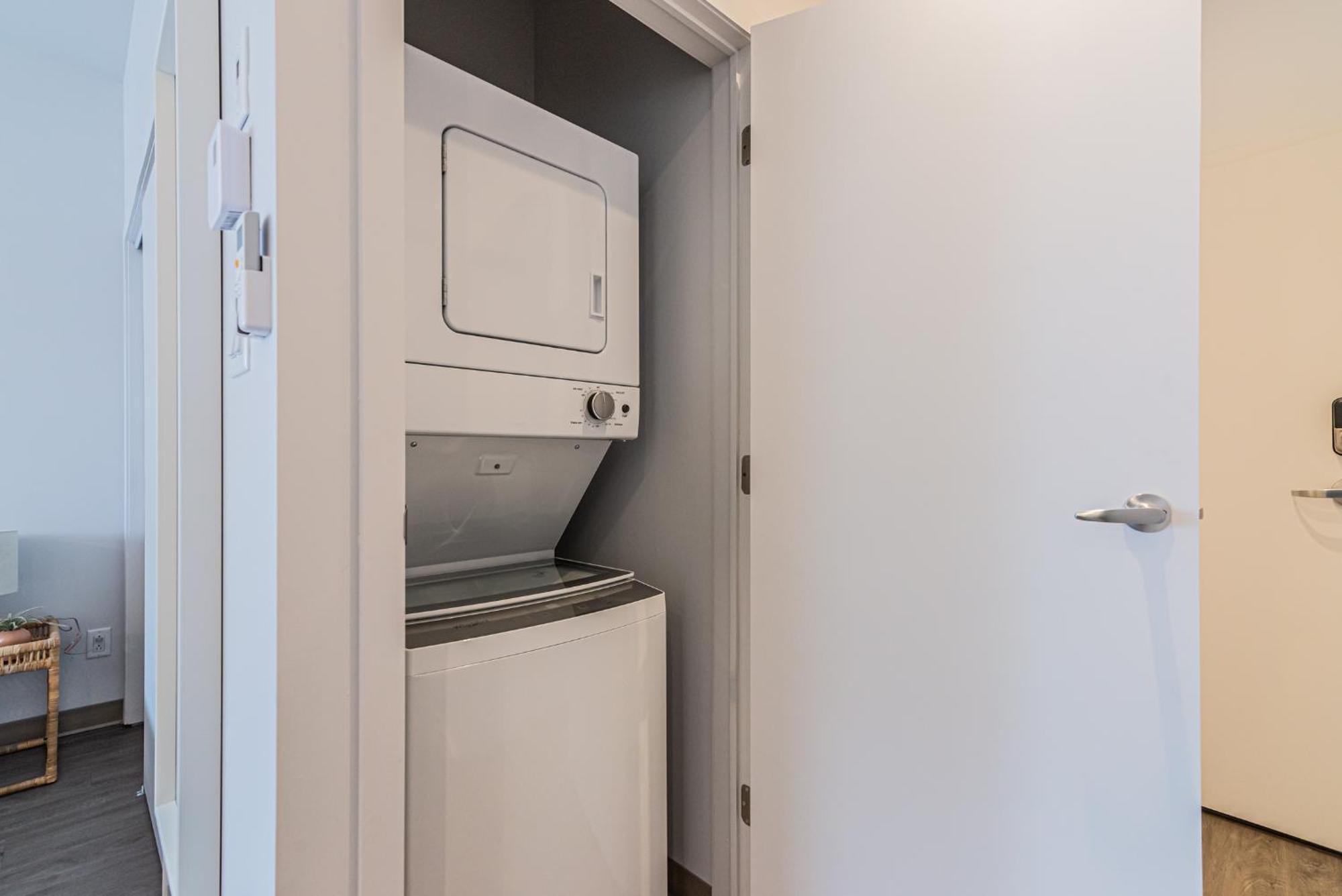 Brand New And Perfectly Located Flat In Le Plateau By Den