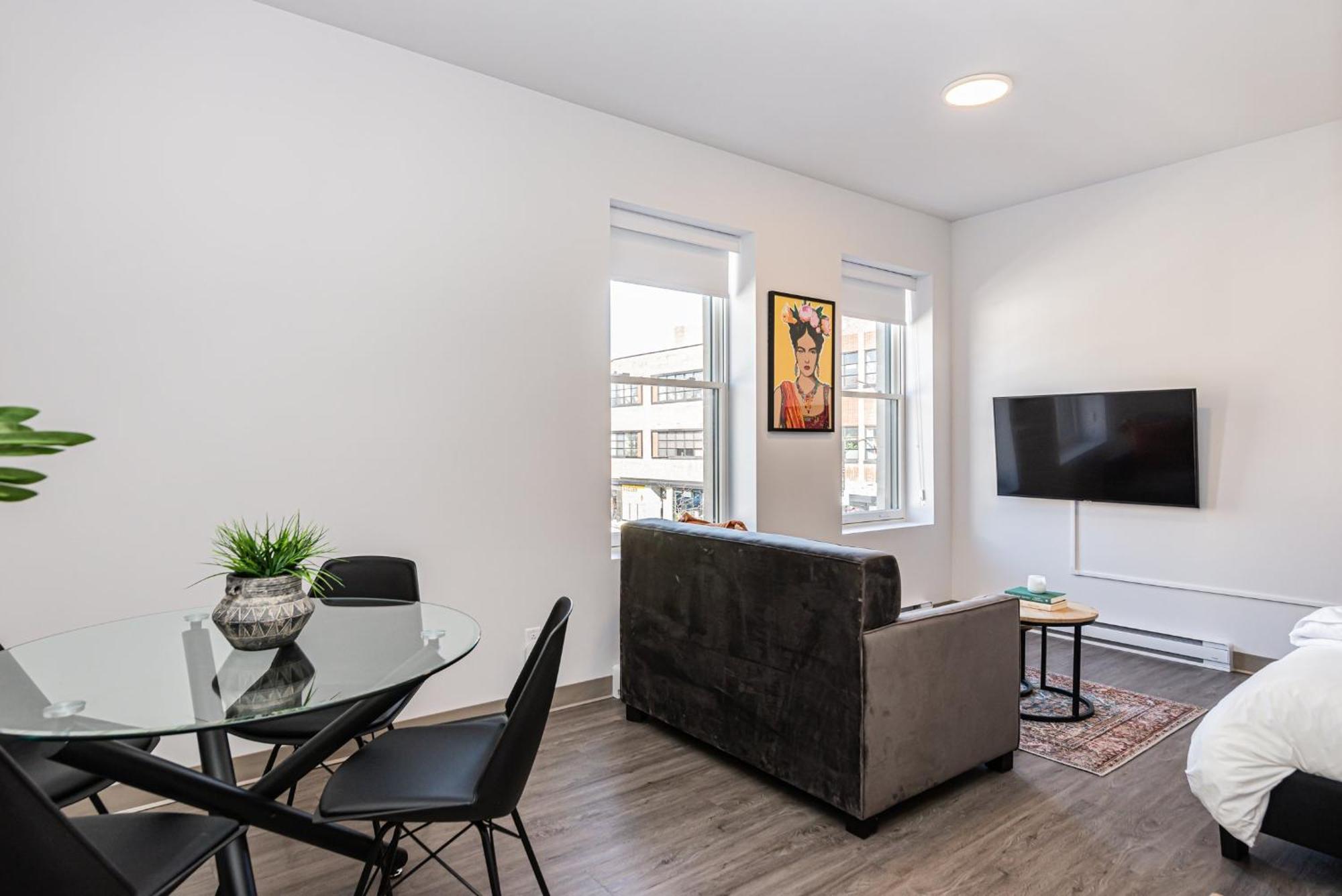 Wonderful New Close To Mount Royal By Den Montreal