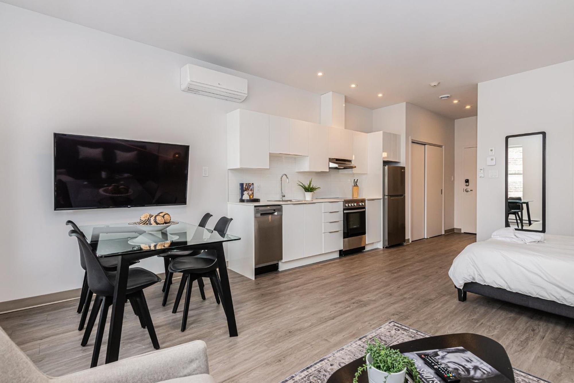 Apartment Modern And New In The Heart Of The By Den