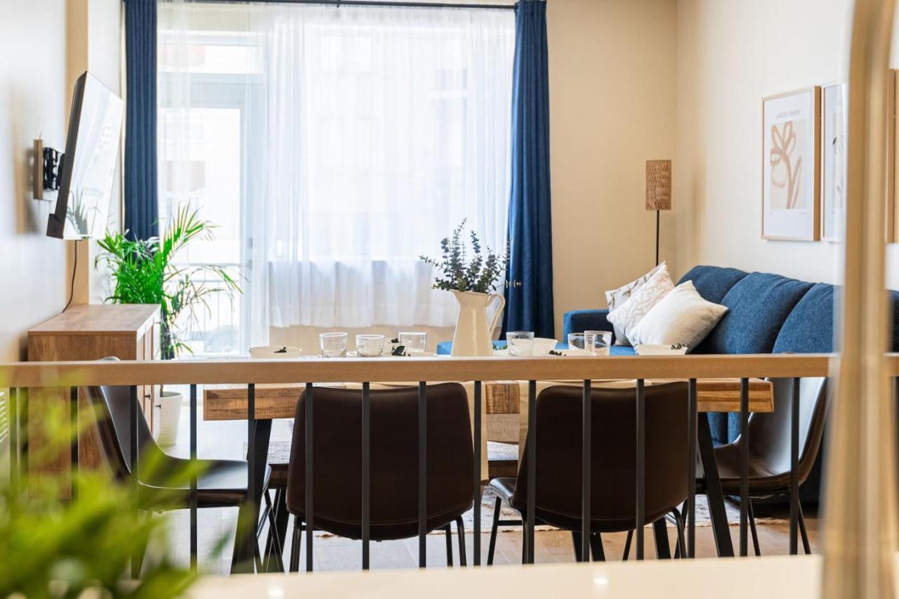 2br Downtown With Balcony *