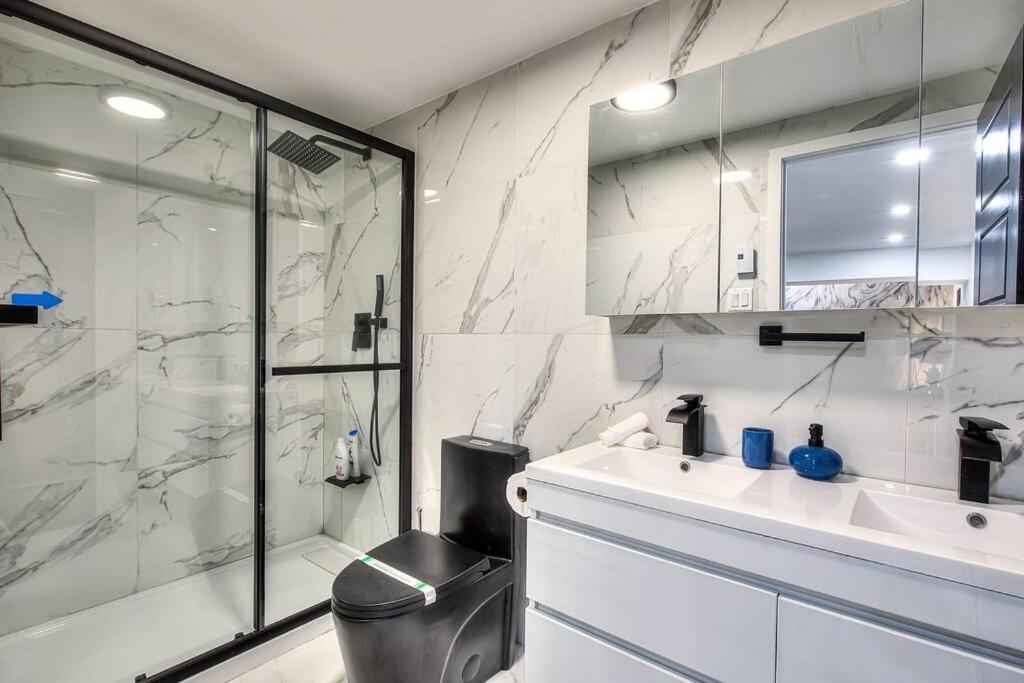 Ndg Dreams! New & Modern 3br Easy Life Apartment Montreal