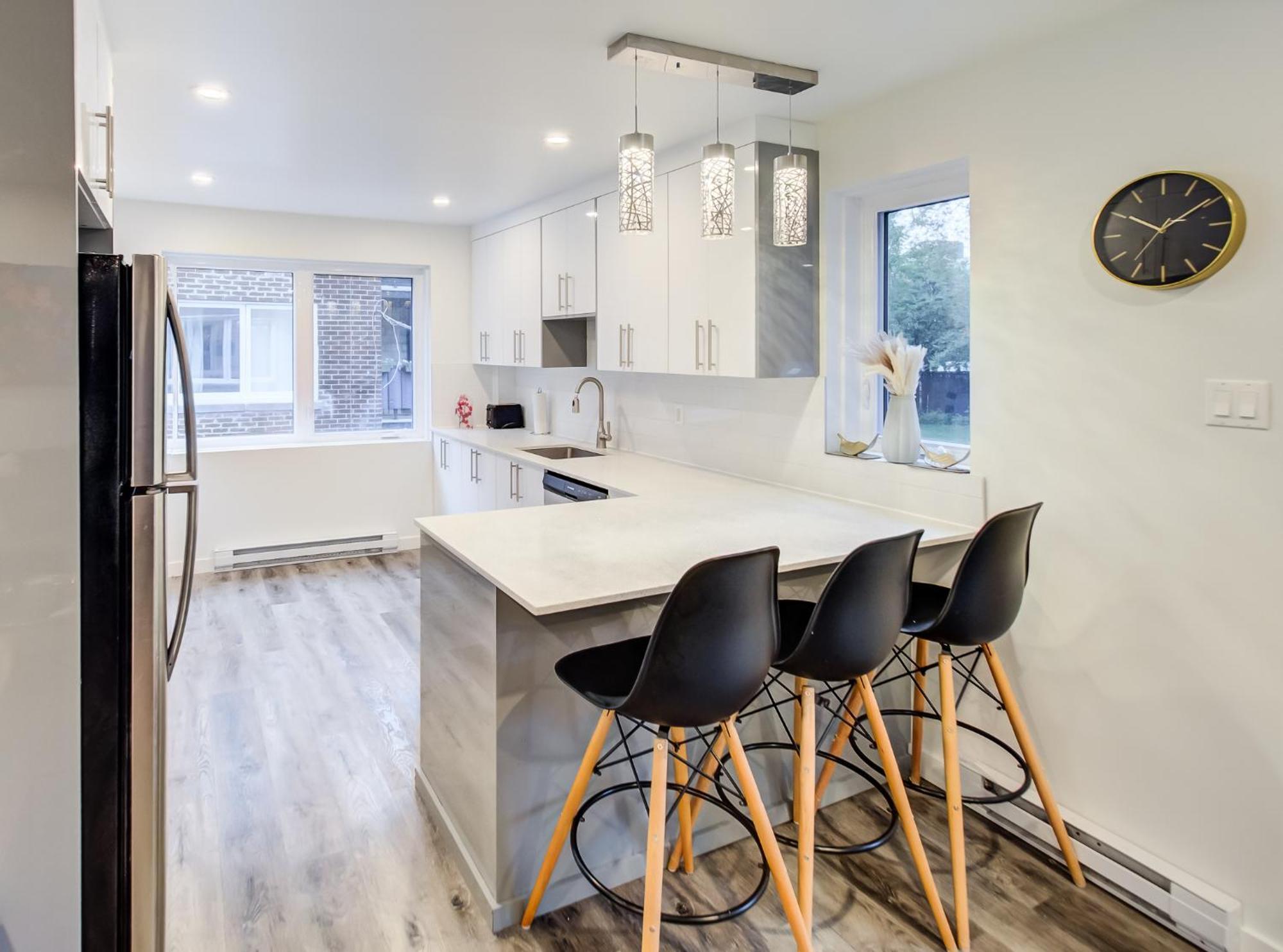 Ndg Spacious 4-br In The Heart Of Montreal