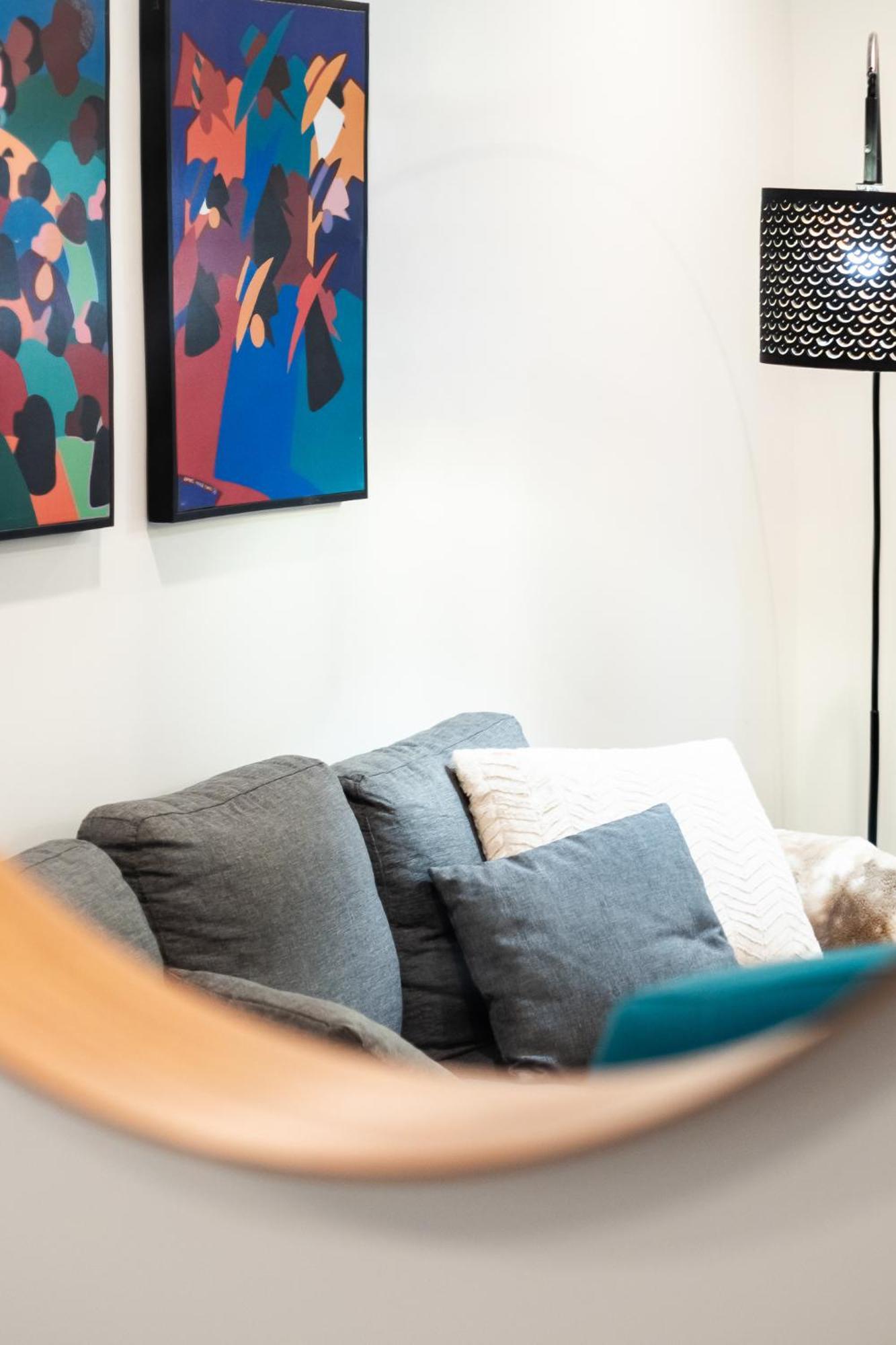 Ndg Spacious 4-br In The Heart Of * Montreal
