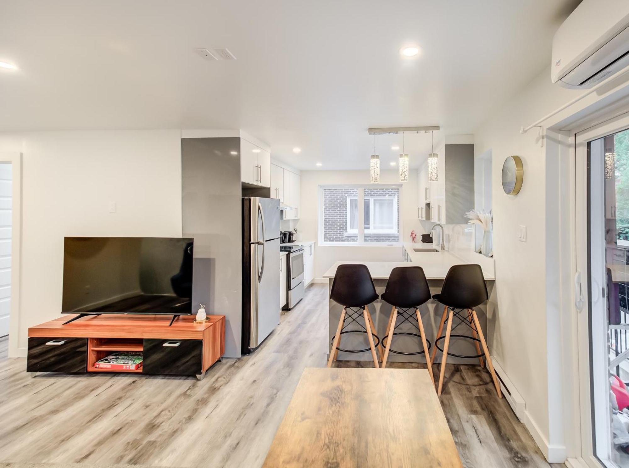 Apartment Ndg Spacious 4-br In The Heart Of Montreal