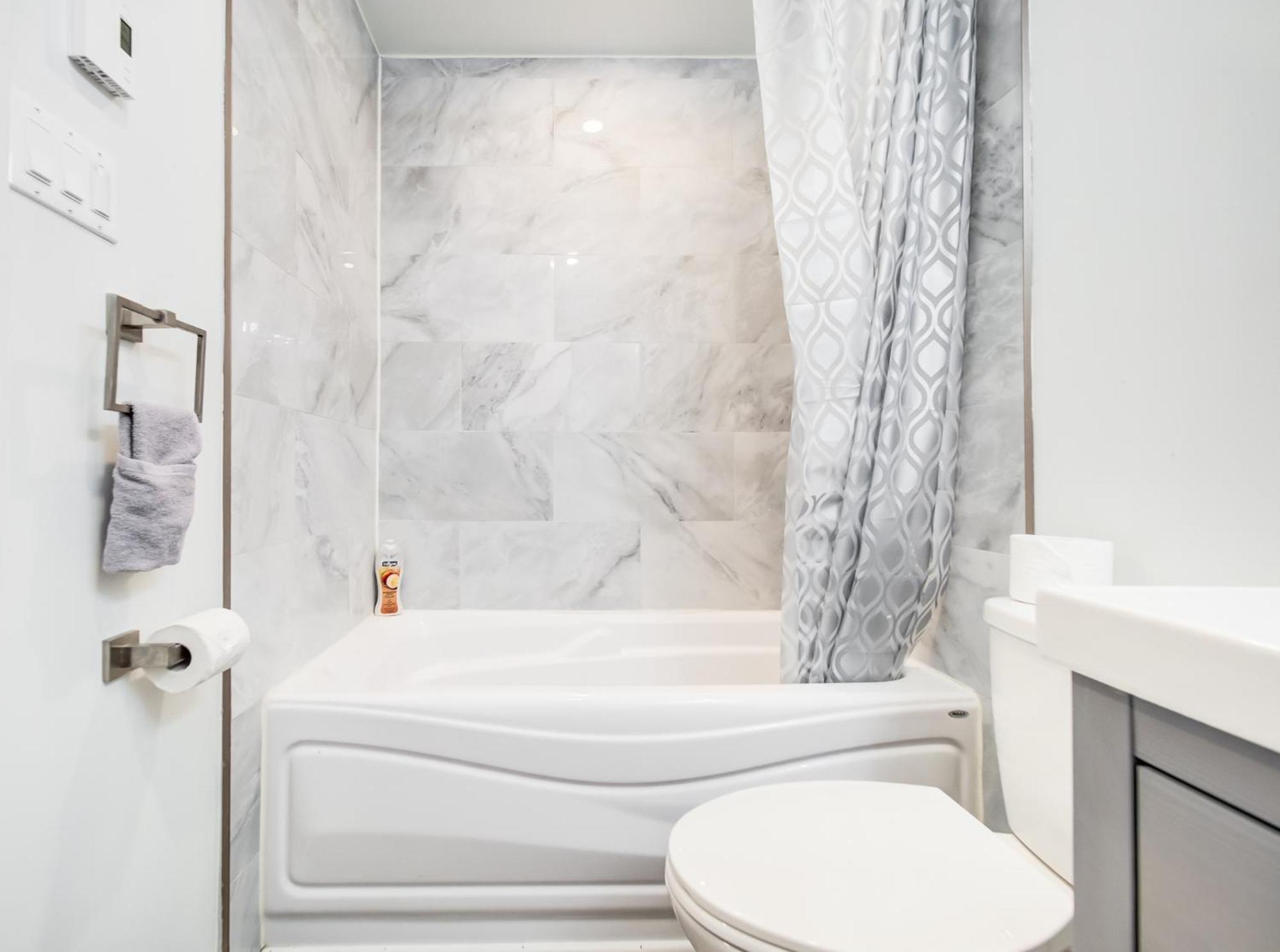 Apartment Ndg Spacious 4-br In The Heart Of