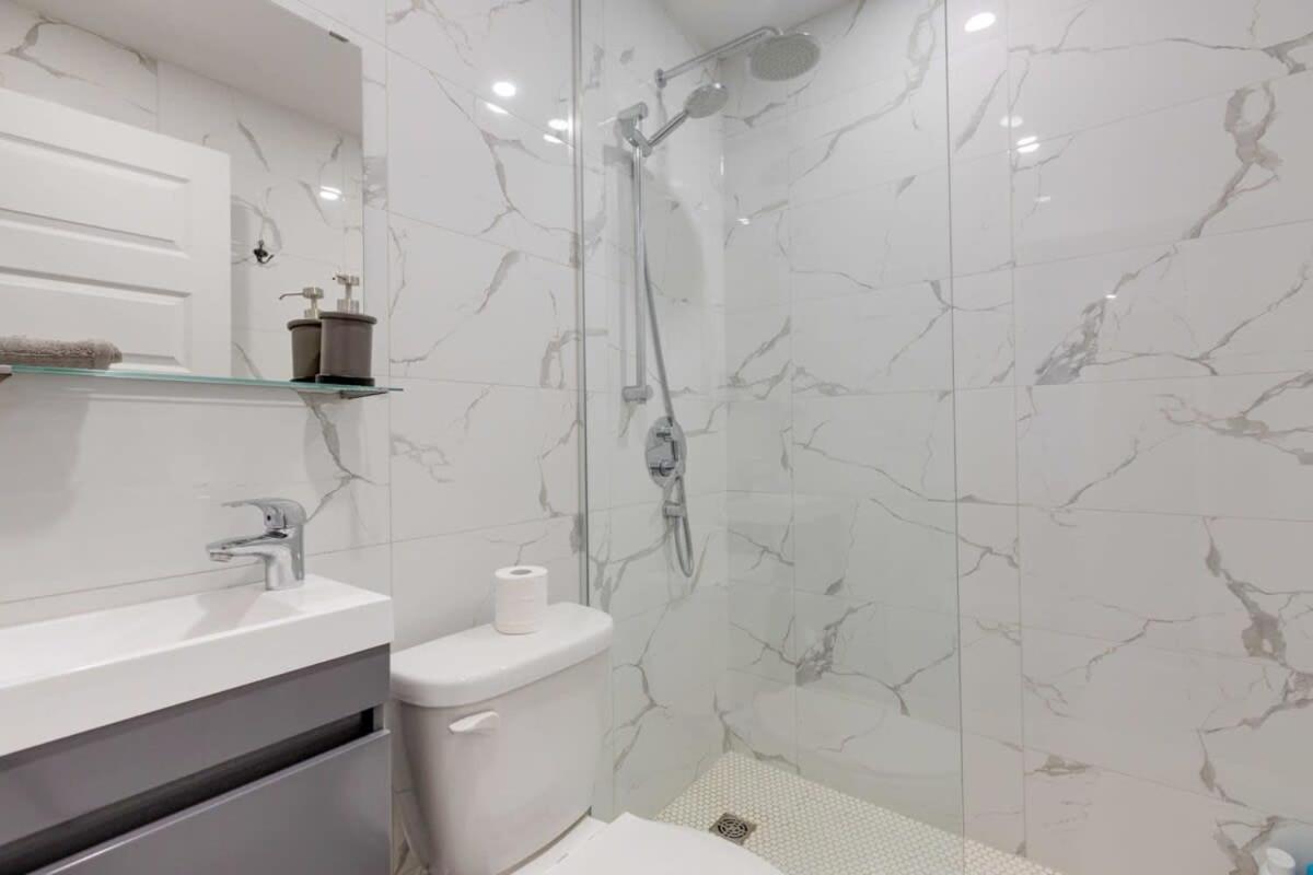 M11 Modern Comfy Wac In Plateaumile-end Apartment