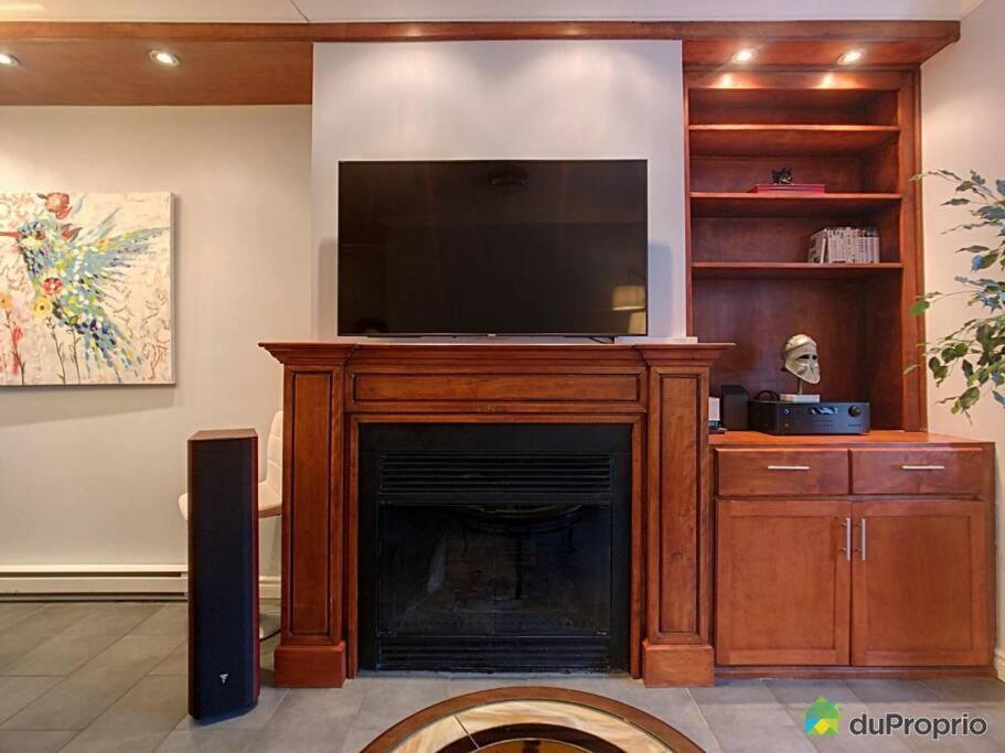 Downtown Retreat, Old Port, Palais Des Congres Apartment *