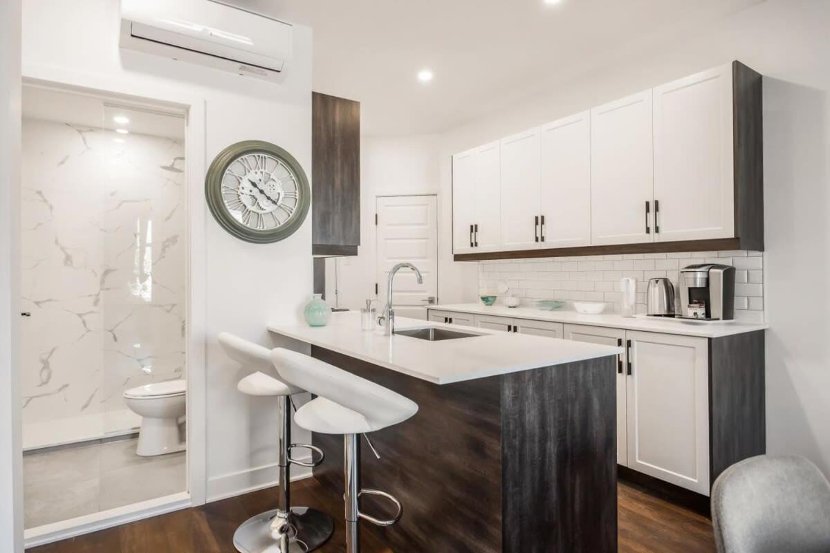 M11 Luxury 1br Sofa Bed In The Heart Of Plateaumile-end Montreal