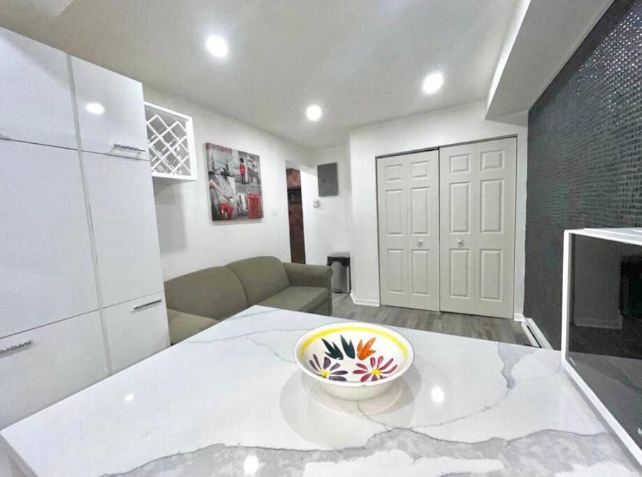 Apartment Luxury 1br Apartment, Free Parking Montreal