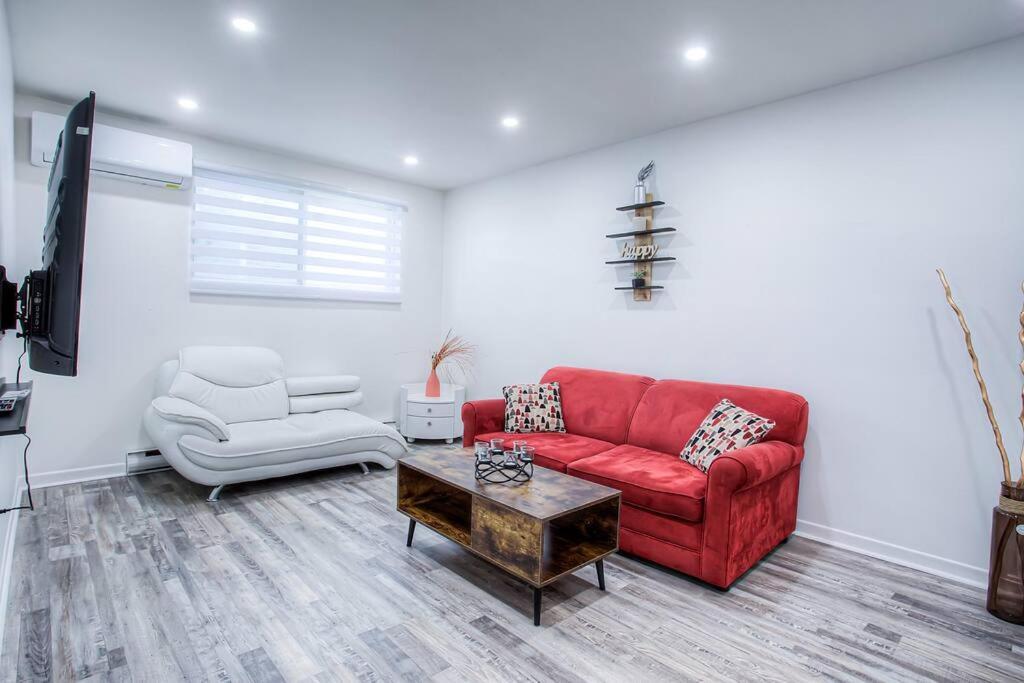 Luxury 1br Apartment, Free Parking *