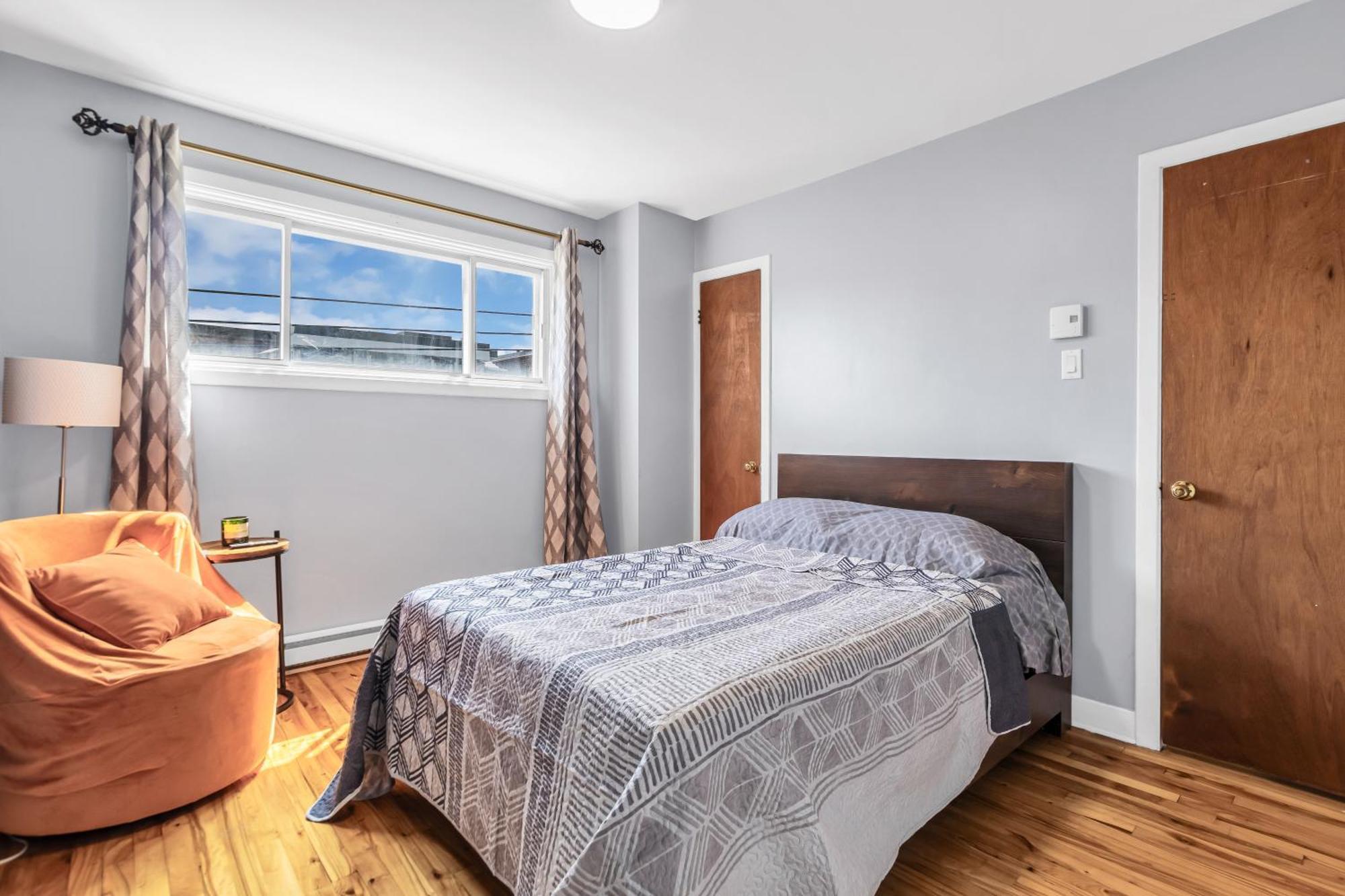 Apartment Cozy 3 Bedrooms *