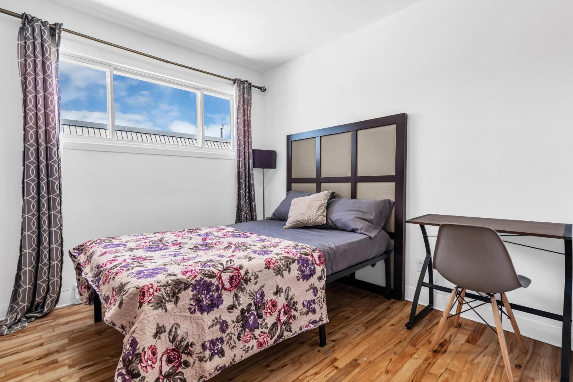 Cozy 3 Bedrooms *