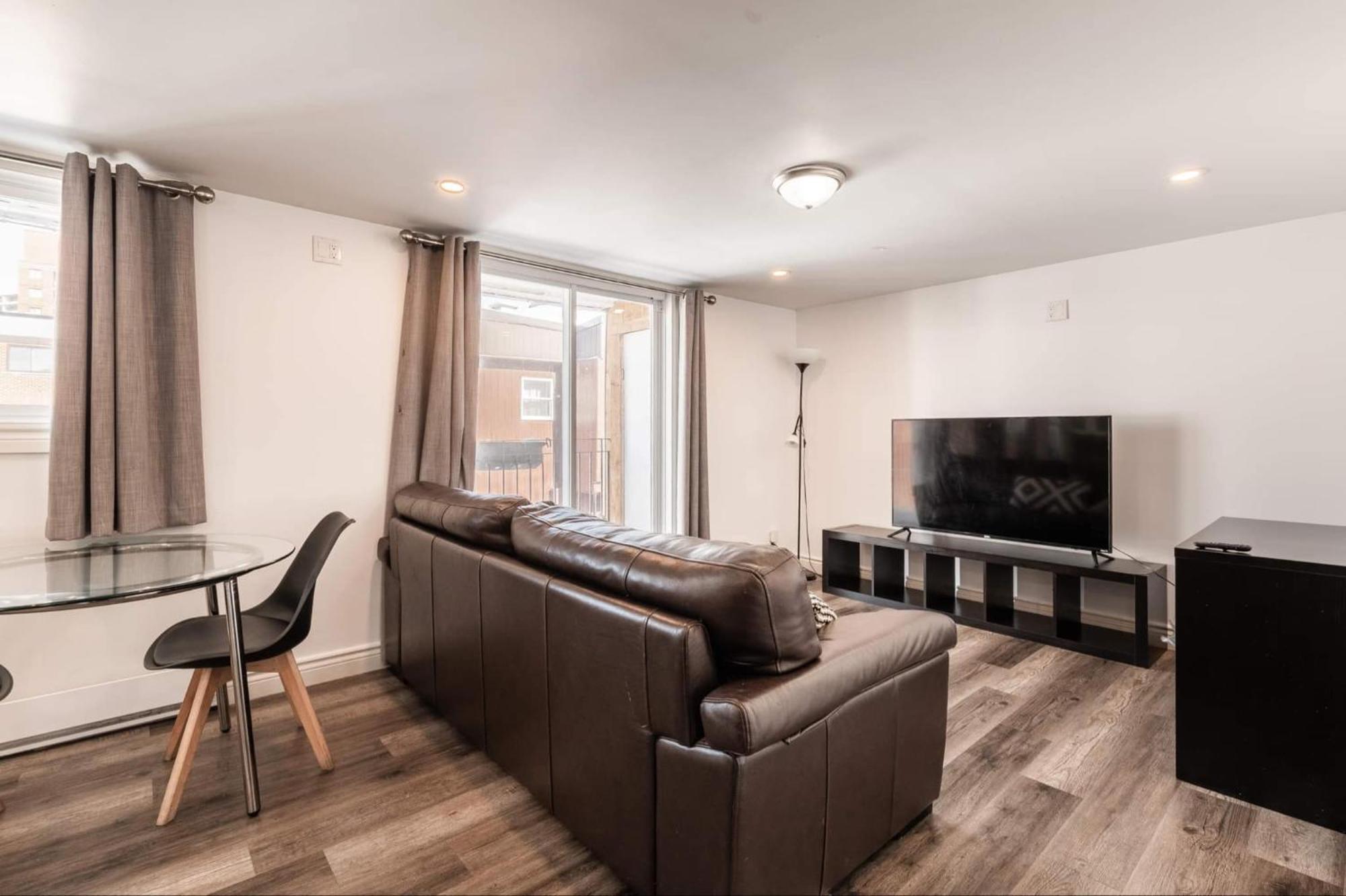 2 Bedroom In Montreal