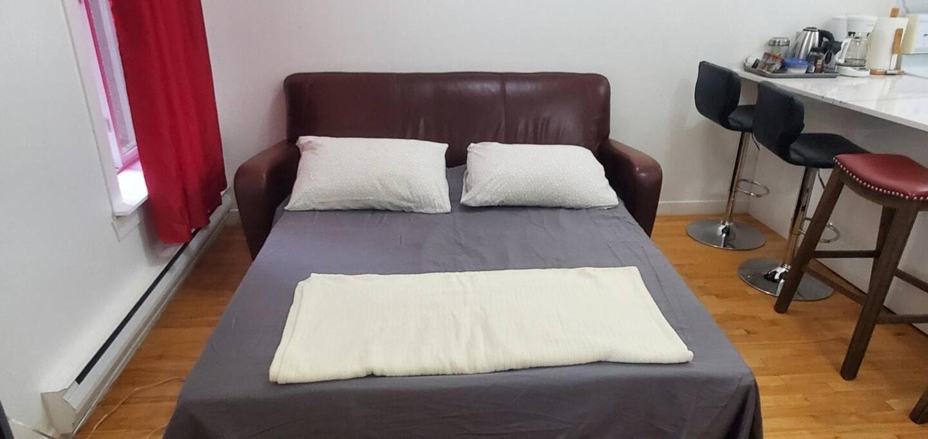 Heart Of Mtr For Memorable Experience 7minmetro 2 Backyard Fully Equipped Holiday home *