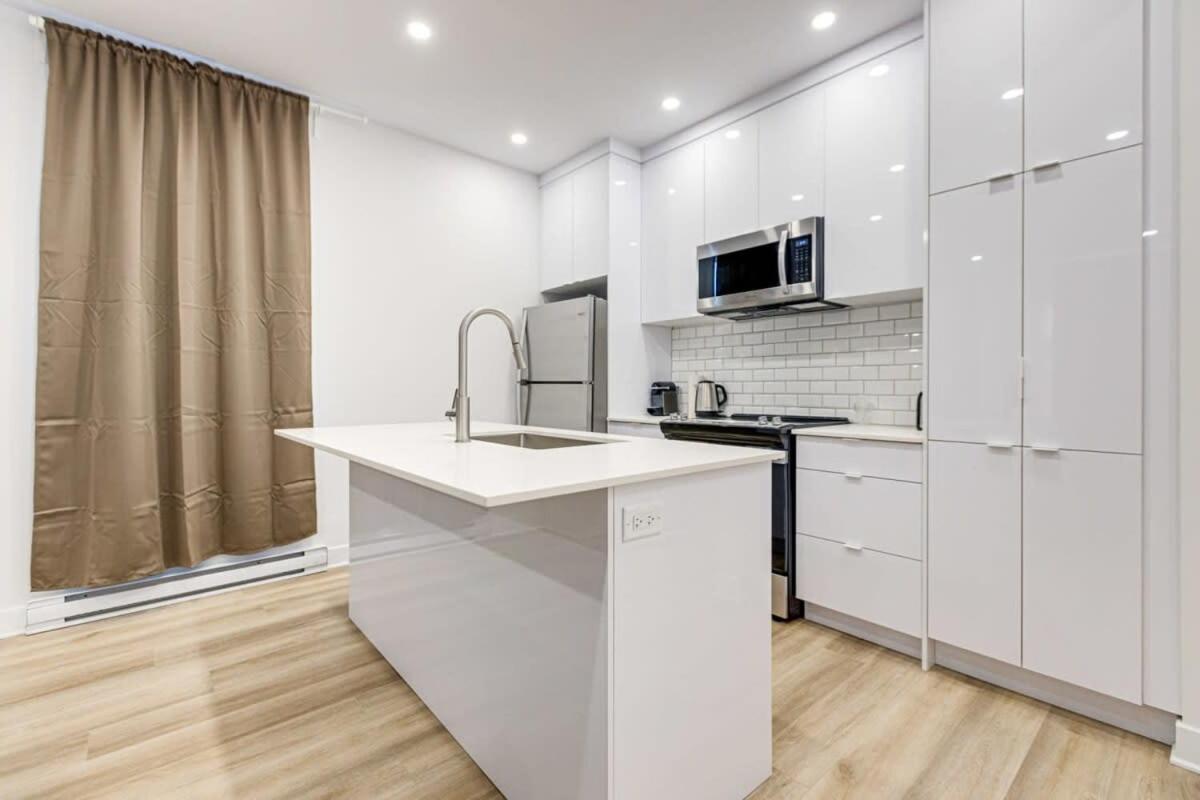 Apartment Stunning & Stylish 3br With Sofa Bed Near Little Italy *