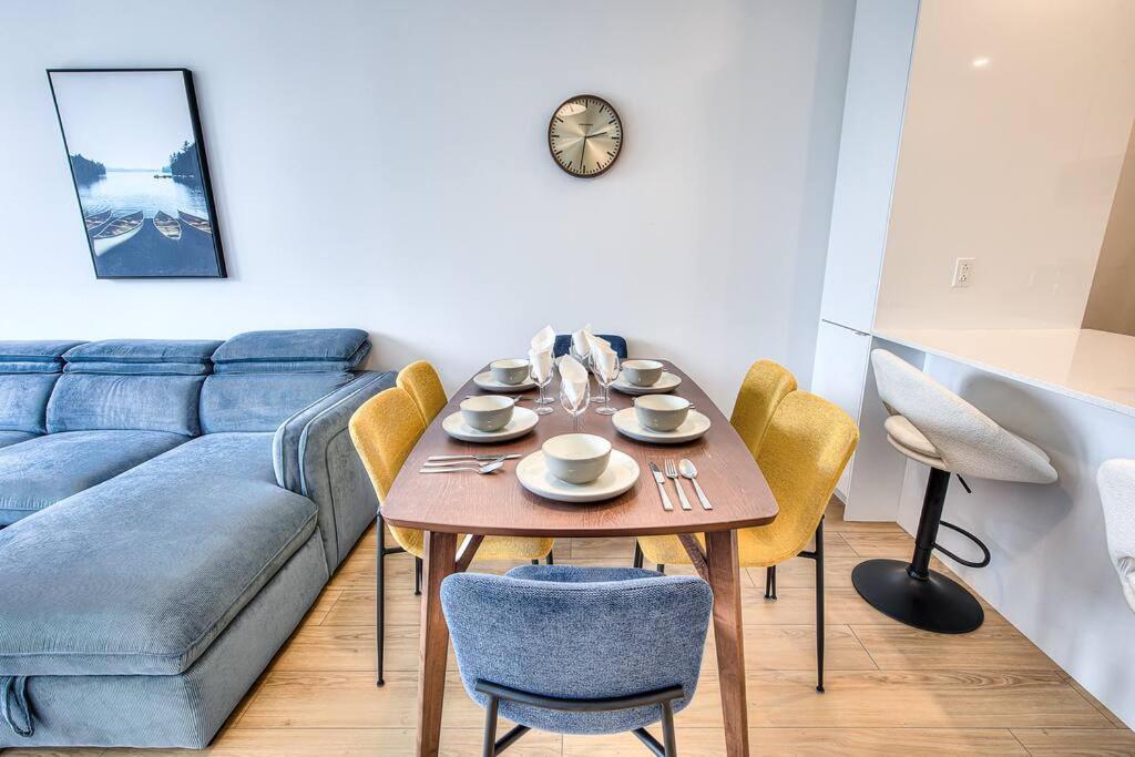 Beautiful & New! Renovated For Your Style Comfort Apartment *
