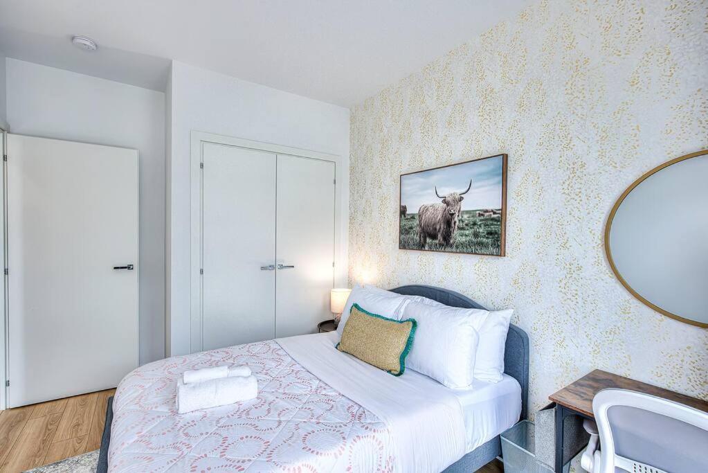 Apartment Beautiful & New! Renovated For Your Style Comfort Montreal