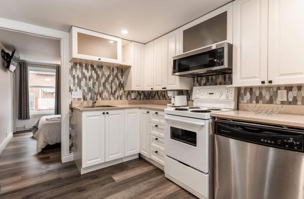 2 Bedroom In * Montreal
