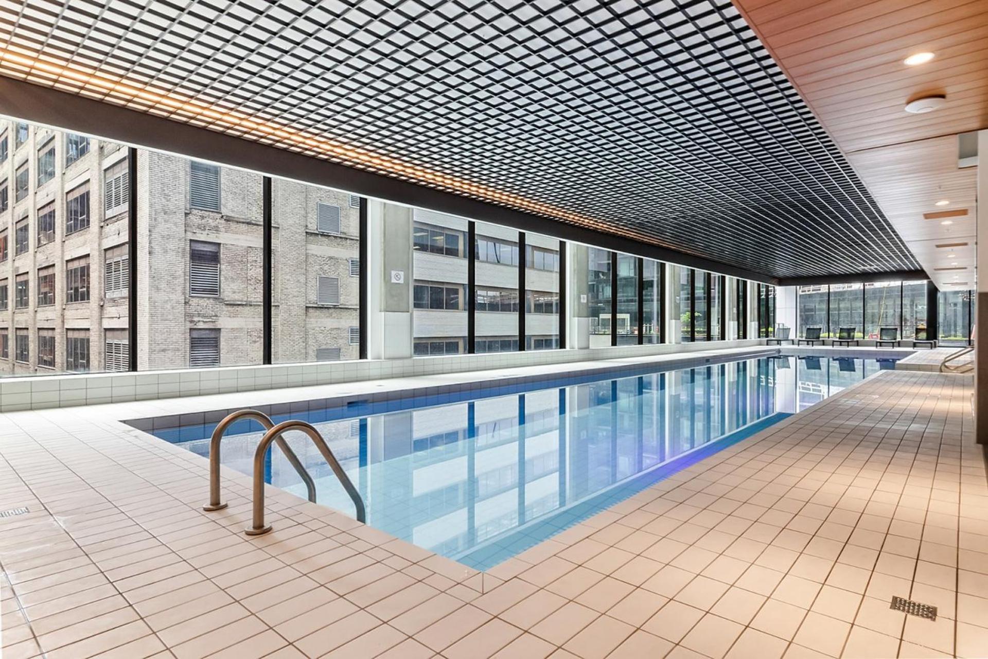 Sky Bridge Spectacular Apartment